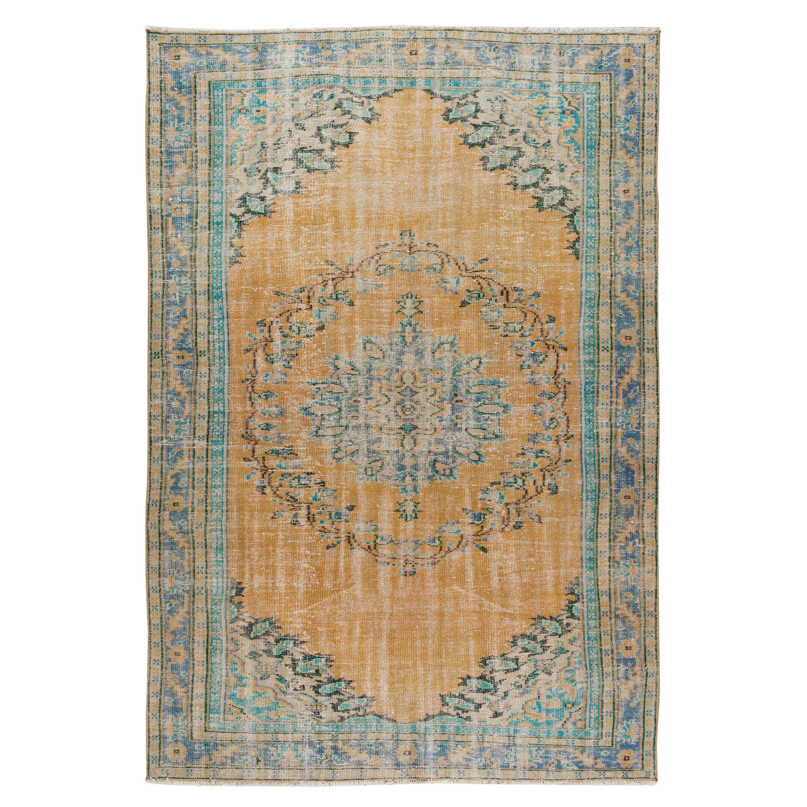 Türkischer Vintage-Teppich in Orange, Blau und Grün, 6x8.6 Ft, handgefertigt mit Medaillonmuster