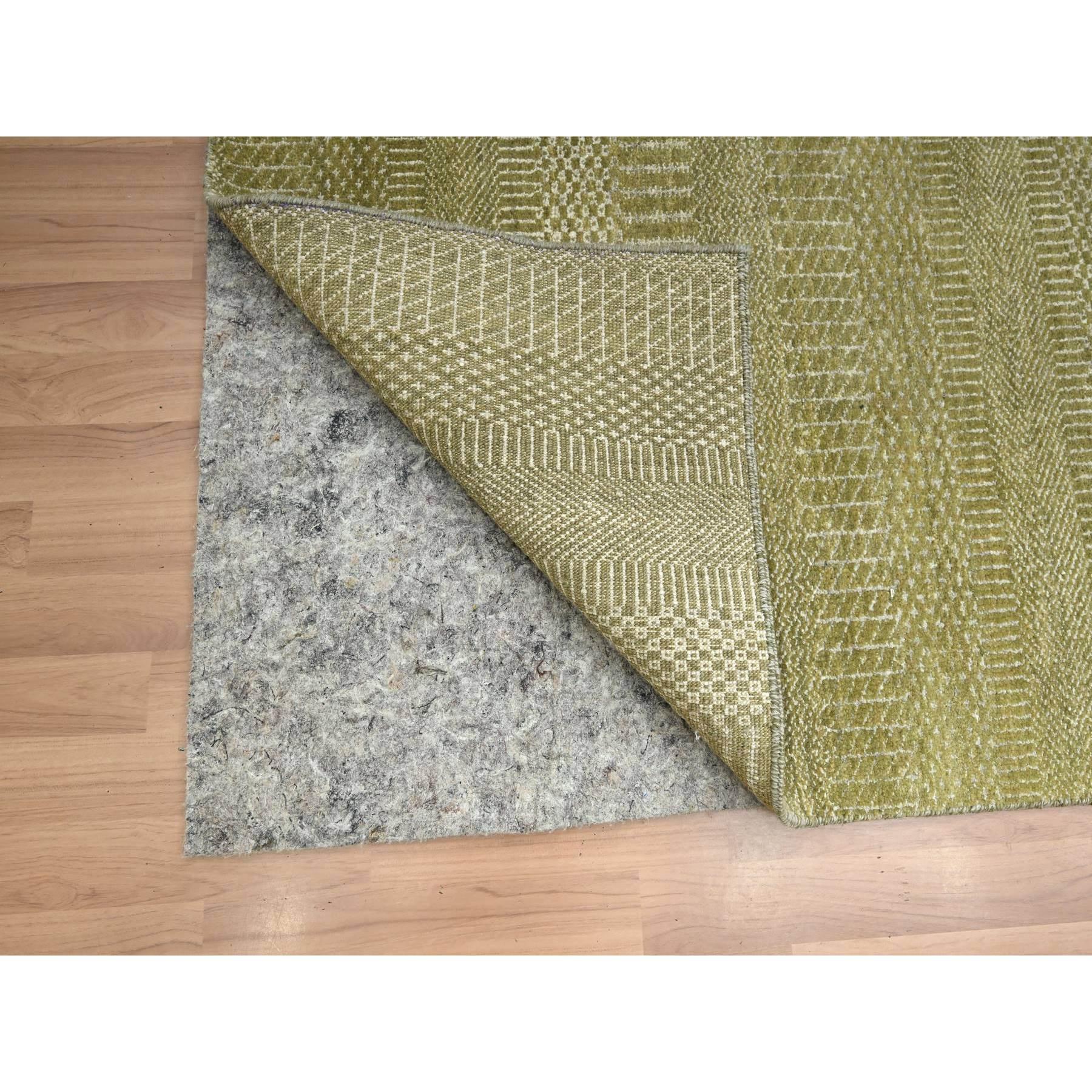 Indiano Tappeto in lana e seta annodato a mano con disegno dell'erba, di colore marrone, 6'x8'9