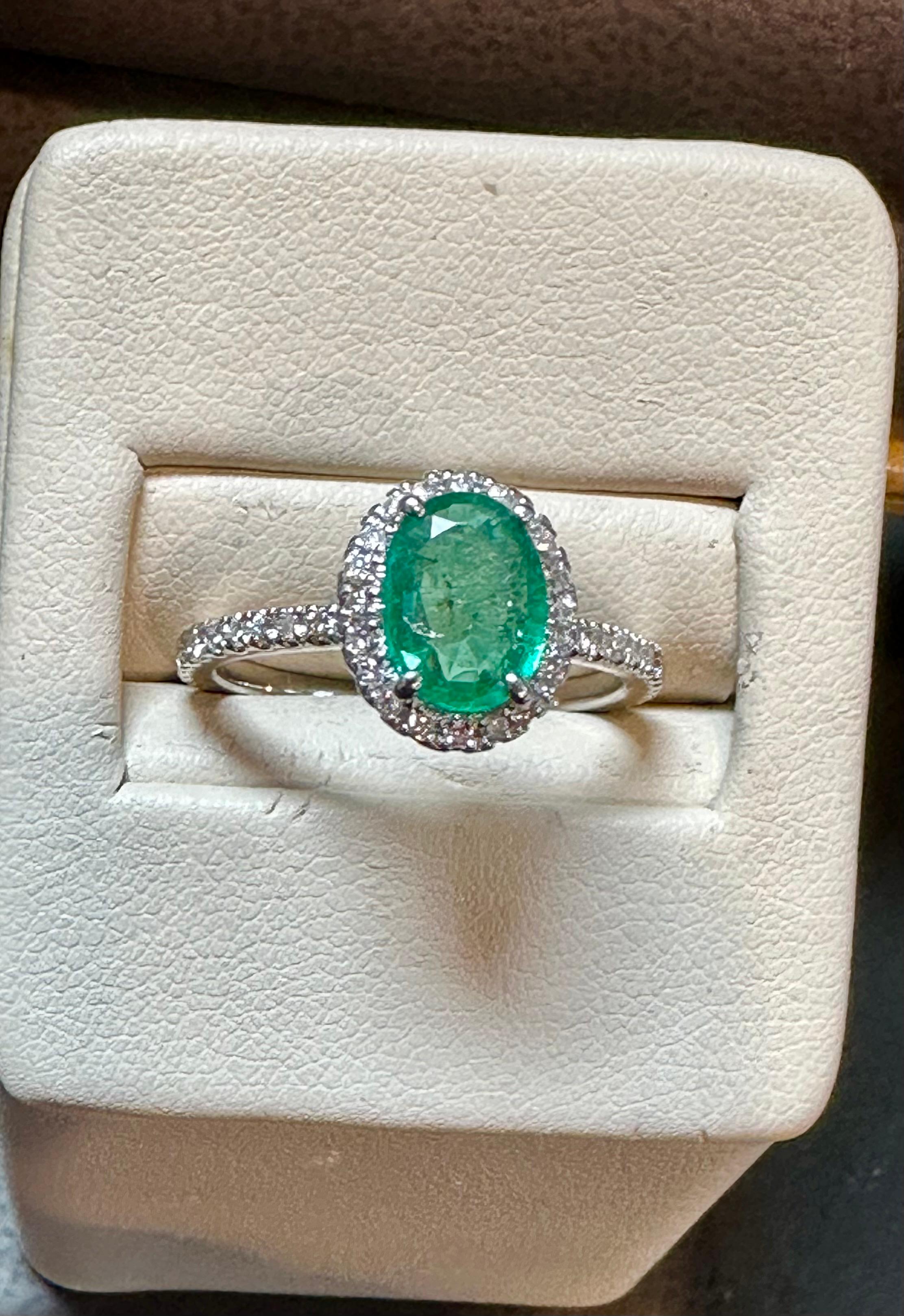 6x8mm Oval Cut Natural Emerald & 1 Ct Natural Diamond Halo Engagement Ring size6 In New Condition For Sale In New York, NY