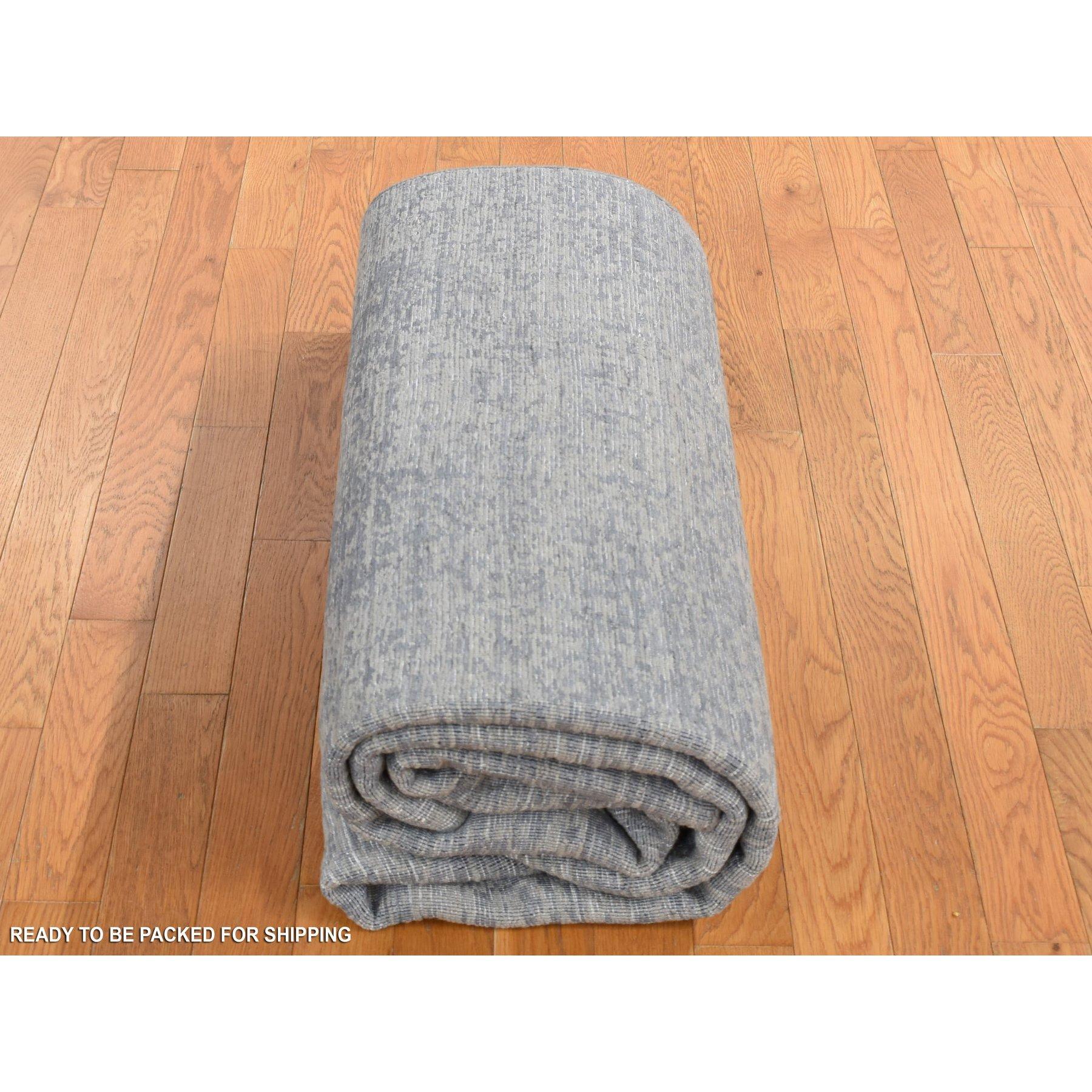 6'x9' Aschgrau, Gedämpfter Ton in Ton, Wolle und Seide, Handgeknüpft, Orientteppich im Angebot 3