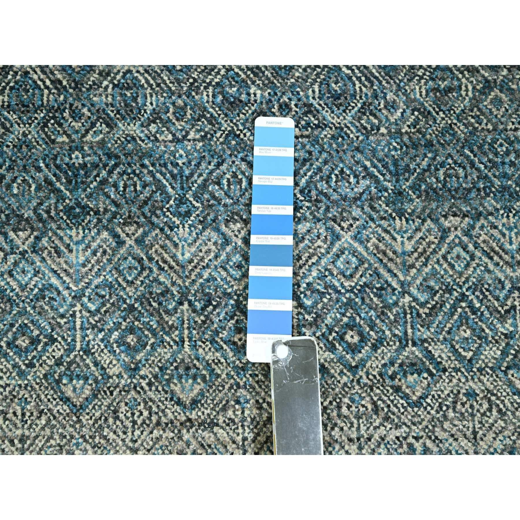 Contemporary 6'x9' Blue Kohinoor Herat Small Geometric Pattern Hand Knotted Soft Wool Rug For Sale