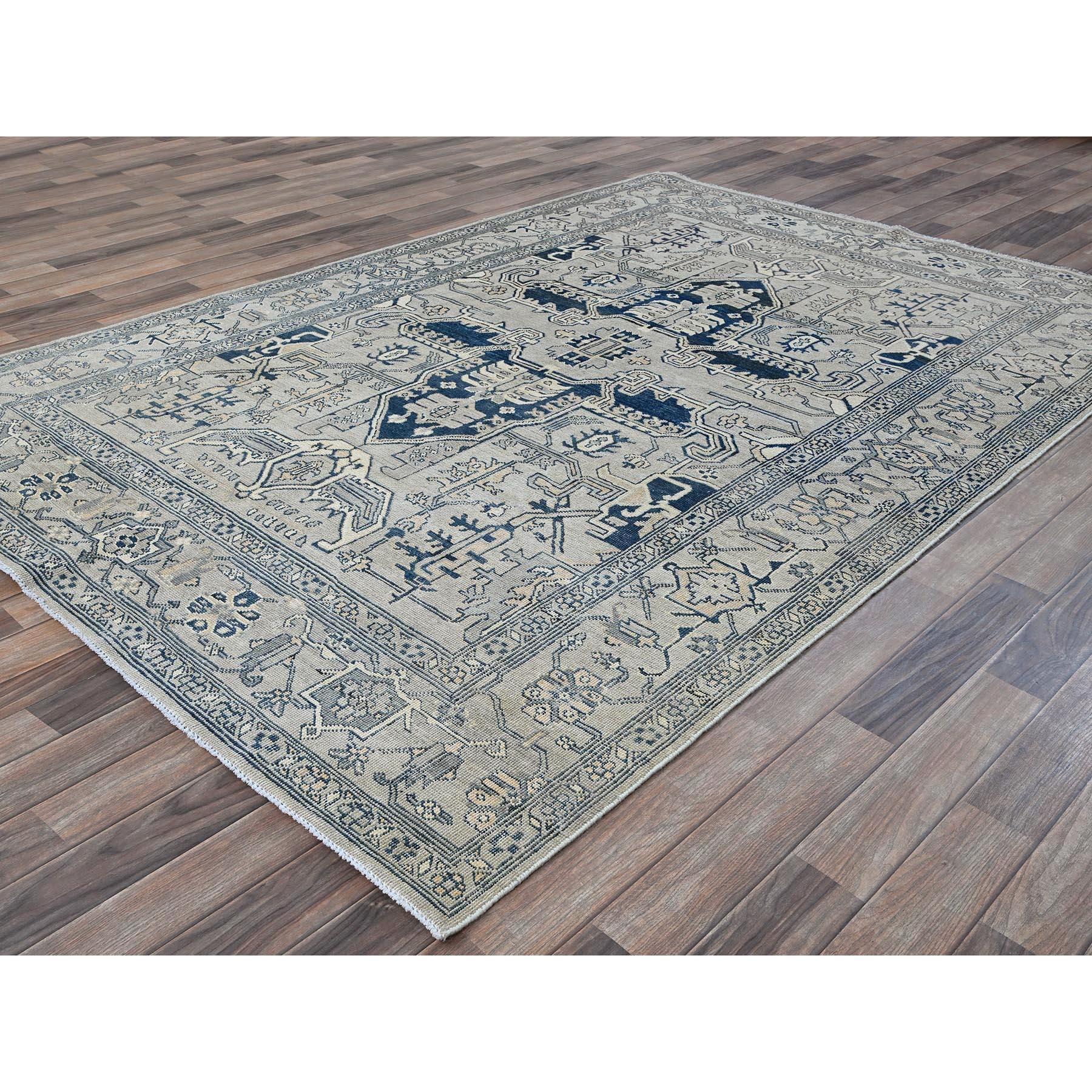 Afghan 6'x9' Cloud Gray Serapi Heriz Medallion Design 100% Wool Hand Knotsted Rugs (tapis noué à la main) en vente