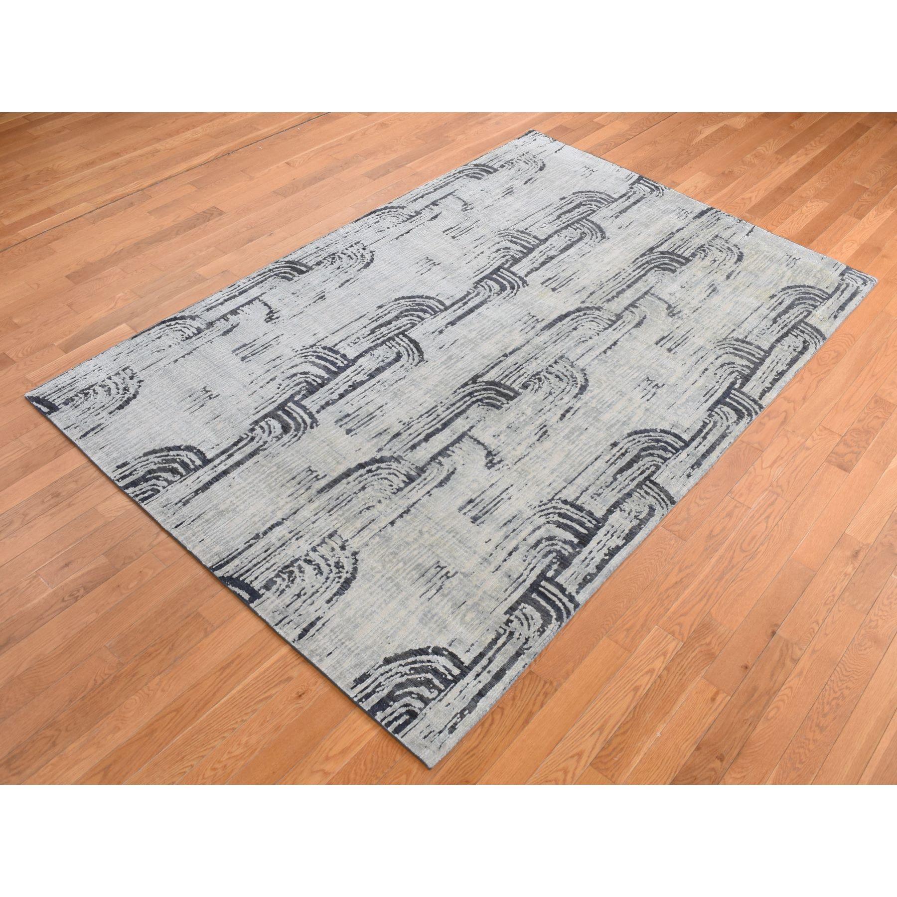 Modern 6'x9' Cloud Gray, THE CANE, Pure Silk with Textured Wool, Hand Knotted, Rug For Sale