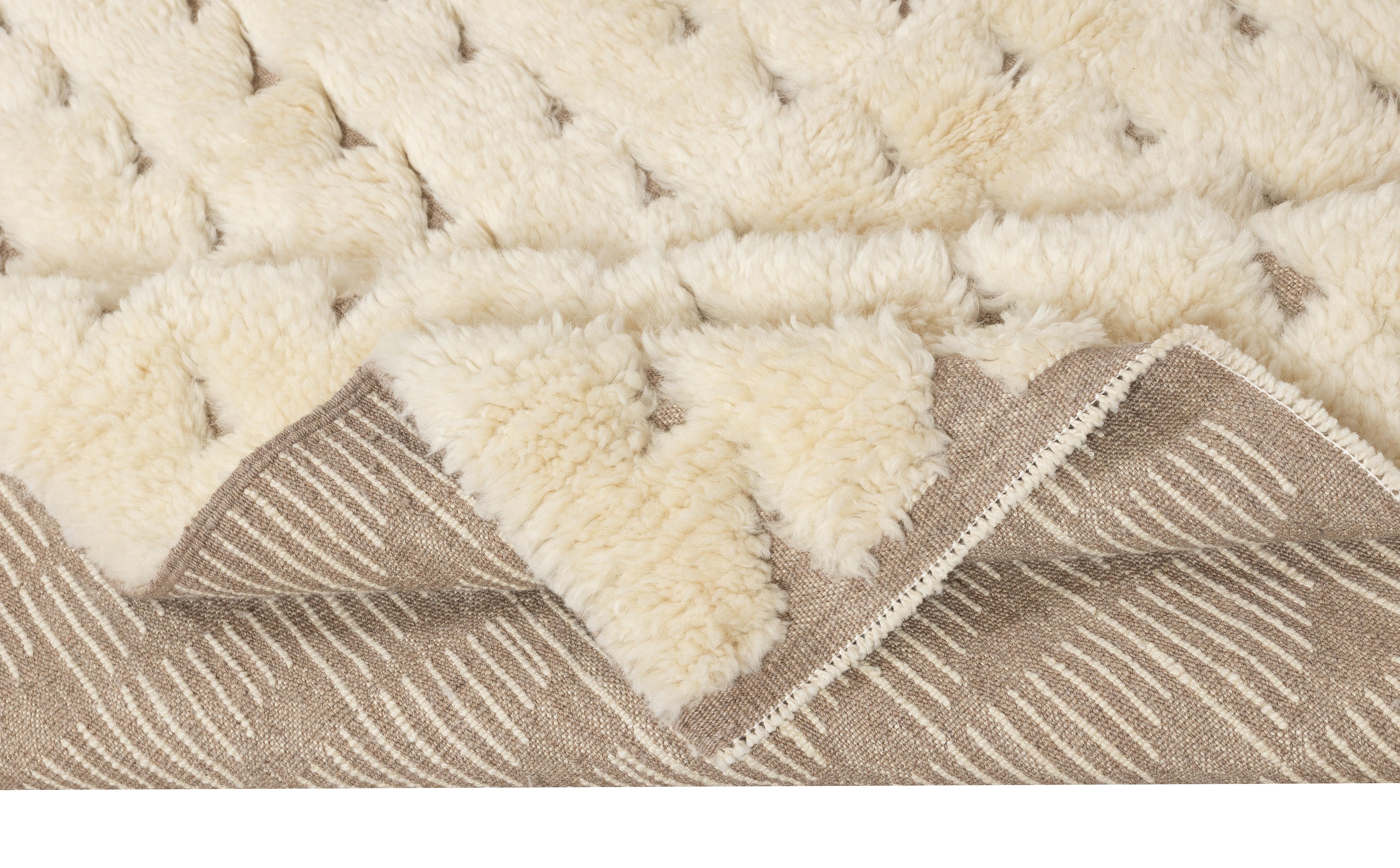 6x9 Fuß handgefertigter Tulu-Teppich aus natürlicher, ungefärbter Wolle. Moderner handgeknüpfter Teppich (Türkisch) im Angebot