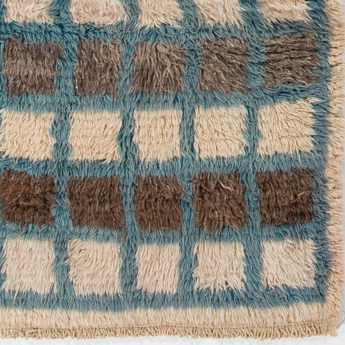 Tappeto Tulu 6x9 ft in lana a scacchiera fatto a mano. Colori beige, marrone e blu In condizioni Nuovo in vendita a Spring Valley, NY