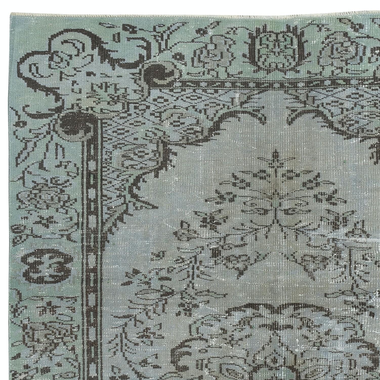 Turco Tappeto di lana turca fatto a mano 6x9 Ft in colore blu chiaro per interni moderni in vendita