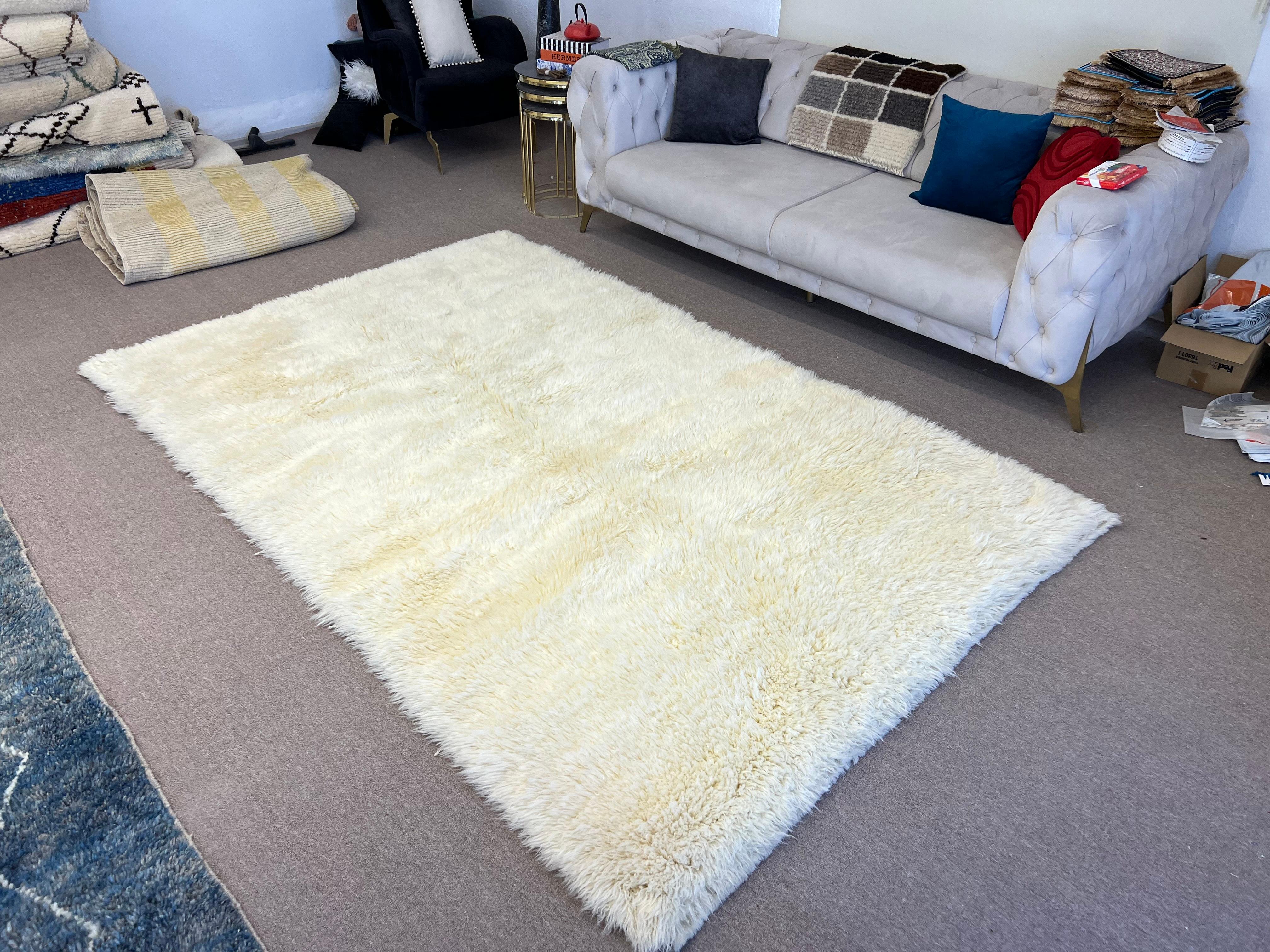 6x9 Fuß Minimalistischer handgeknüpfter türkischer Tulu-Teppich, 100% natürliche, unbefärbte, beige Wolle im Angebot 3