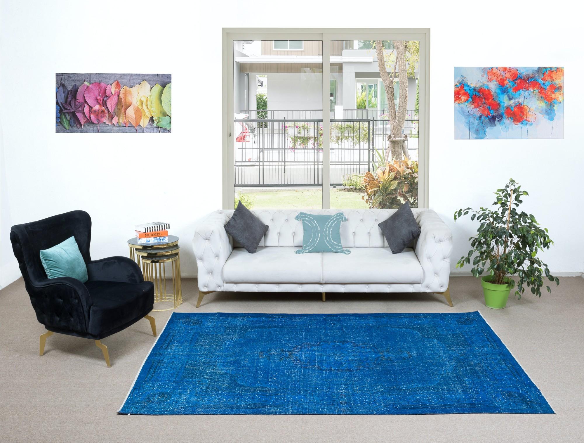 20th Century 6x9 Ft Modern Blue Area Rug made of wool and cotton, Hand-Knotted in Turkey For Sale