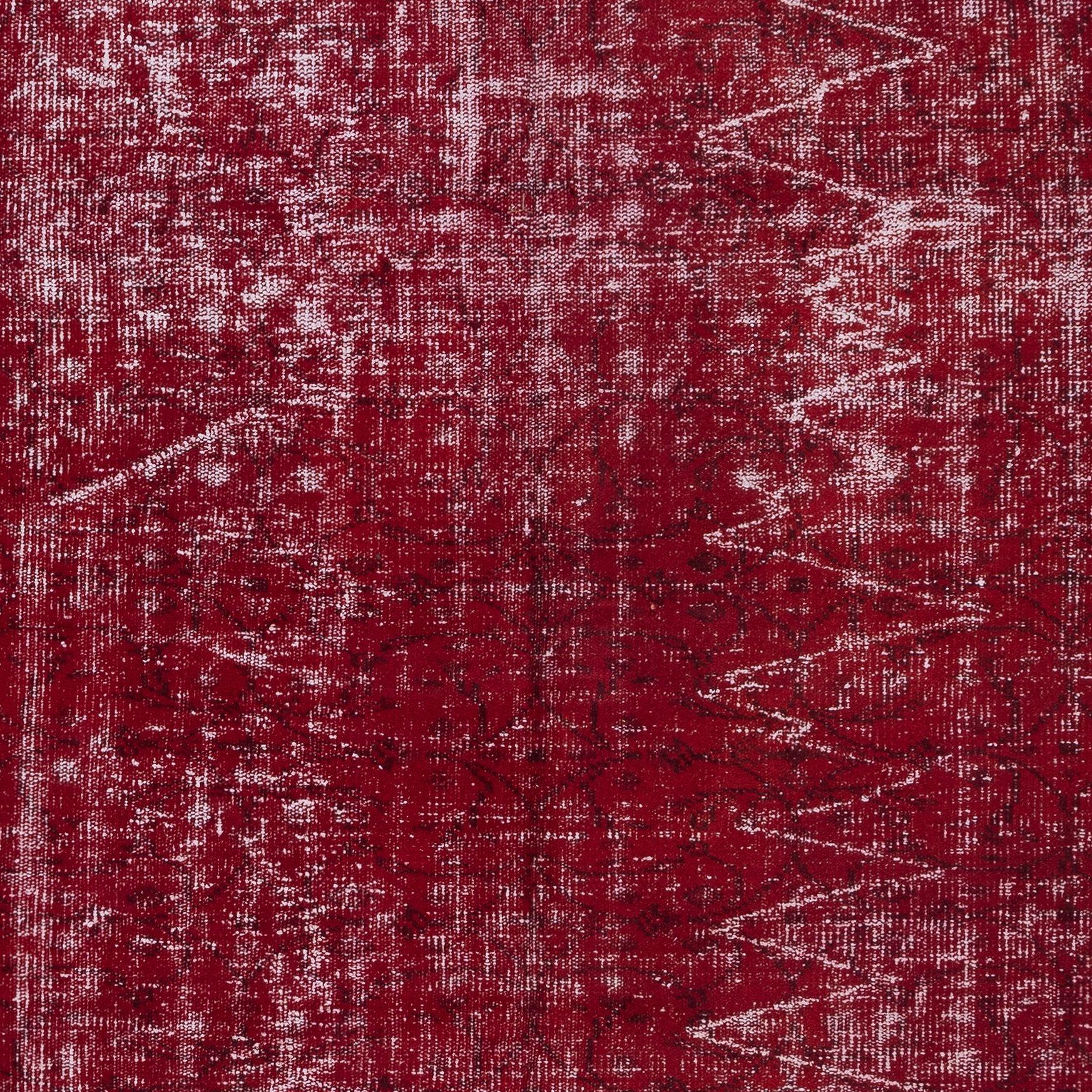 20th Century 6x9 Ft Modern & Contemporary Rug in Dark Red, Handmade Turkish Wool Carpet For Sale