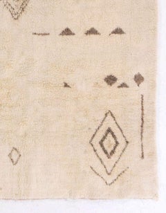 Bespoke Contemporary Turkish Tulu Rug. Minimalist Tribal Motifs. Moroccan style