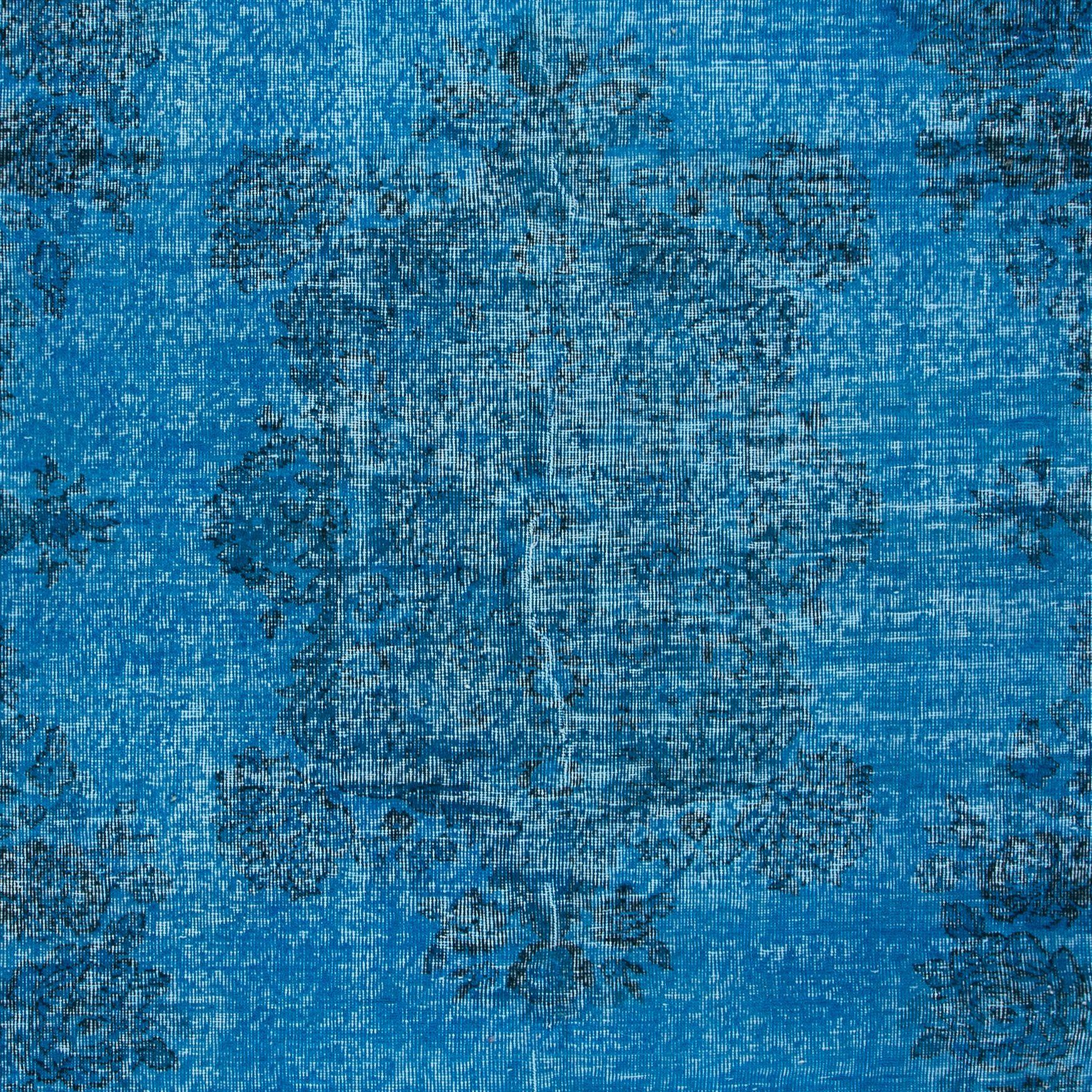 6x9 Ft Ocean Blue Handmade Turkish Rug for Living Room, Bedroom, Dining Room In Good Condition For Sale In Philadelphia, PA