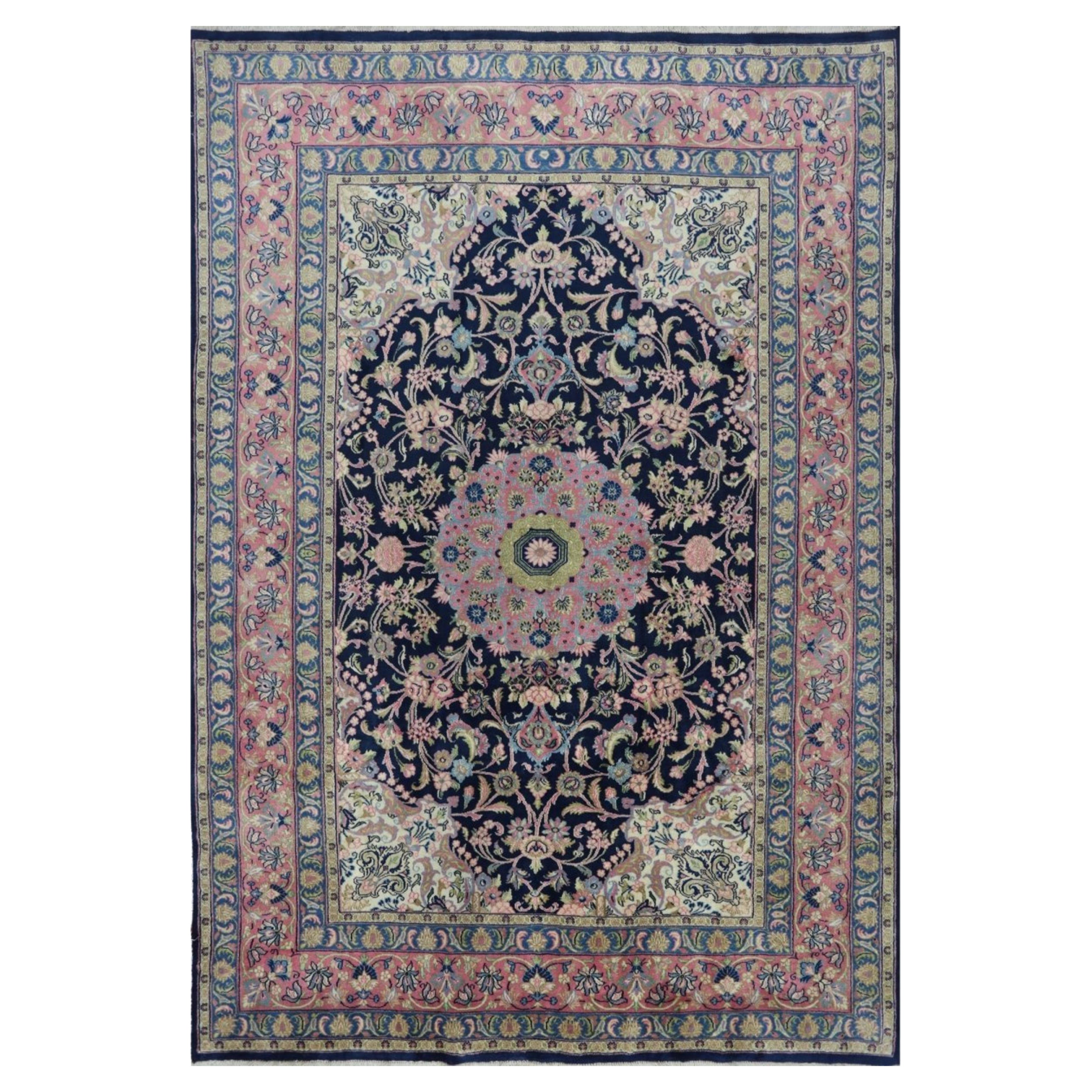 “6x9 Hand-Knotted Old Wool Sarouk-Style Area Rug, Medallion Design For Sale