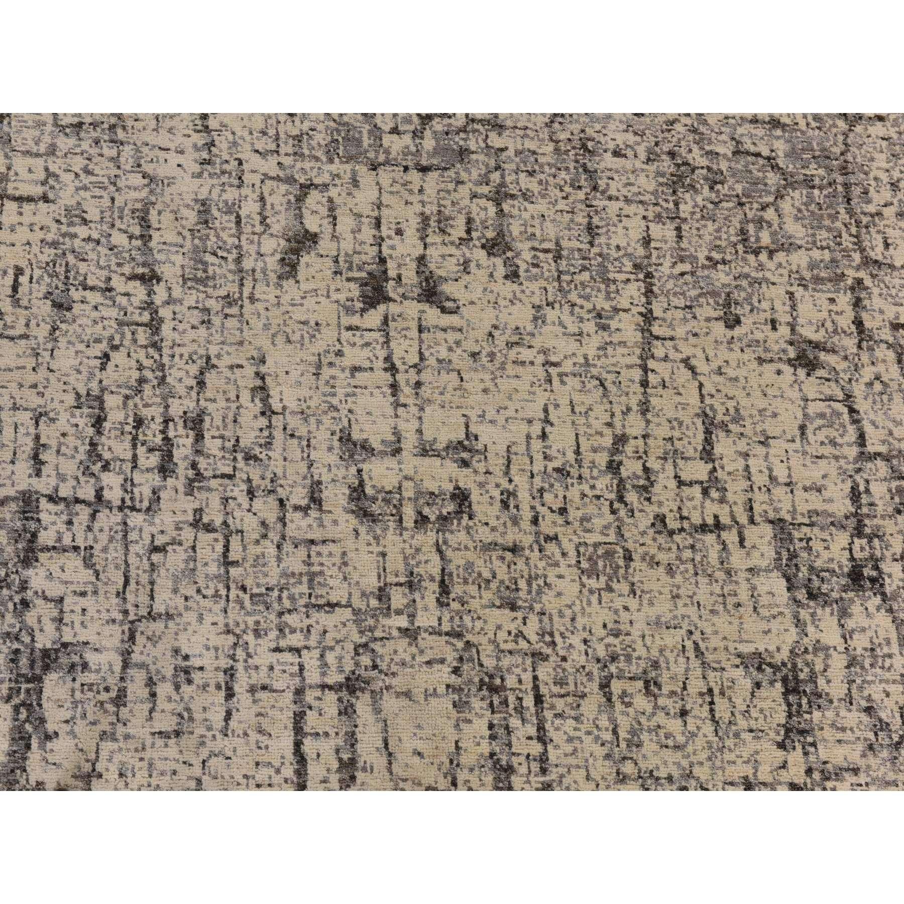 6'x9' Oyster Gray Fossil Design Weich im Griff 100% Wolle Handgeknüpft Teppich (Indisch) im Angebot