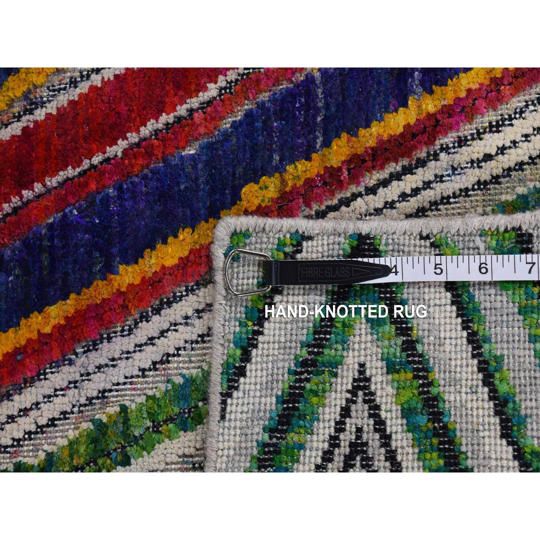 6'x9' Rosa, handgeknüpft, farbenfrohes Chevron-Design, Sari Seide mit Wollteppich im Angebot 4