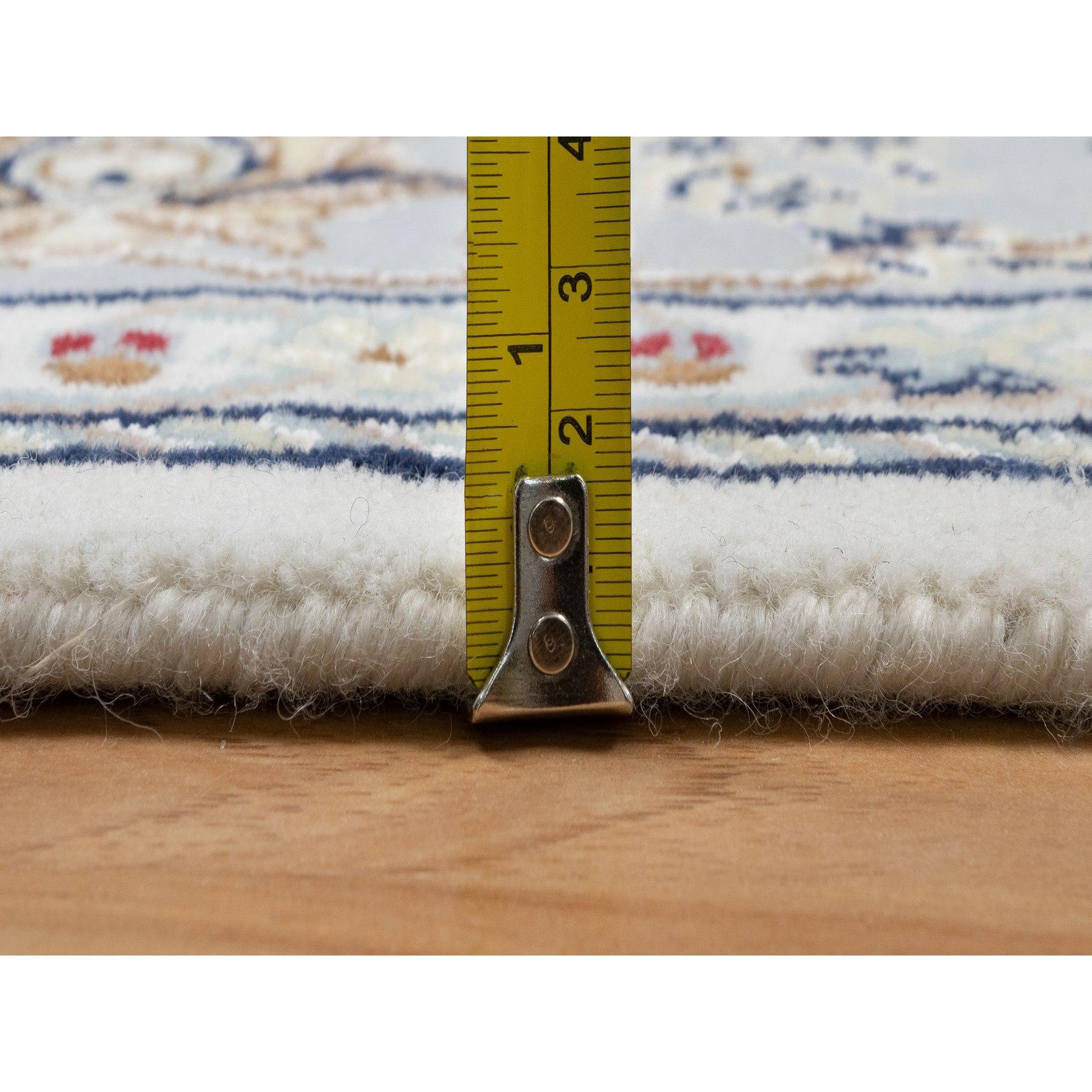6'x9' White Nain with All Over Flower Design Wool and Silk Hand Knotted Rug For Sale 4