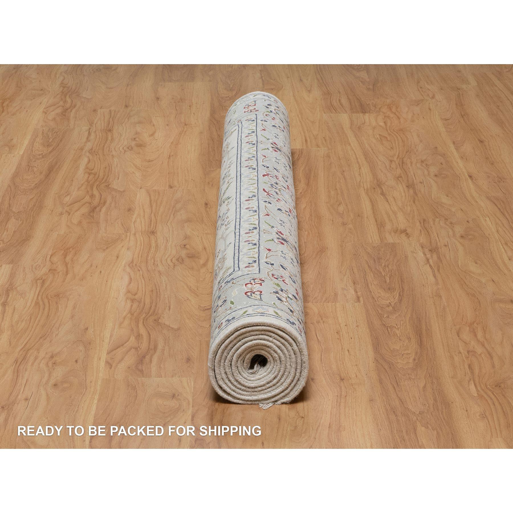 6'x9' White Nain with All Over Flower Design Wool and Silk Hand Knotted Rug For Sale 3
