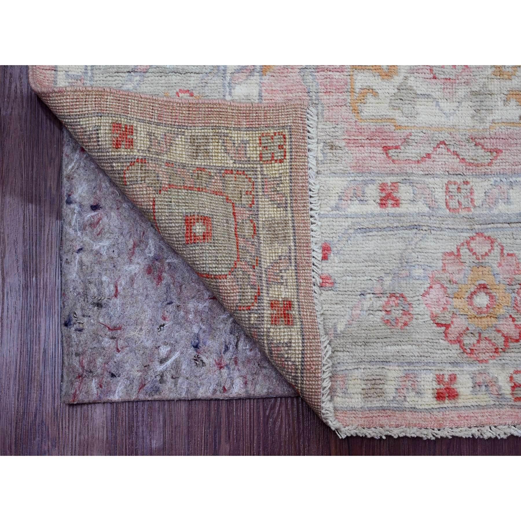 Rosa pastello, Tappeto afgano d'angora Oushak con disegno di foglie all over, annodato a mano, tinture naturali, 100% lana, Tappeto orientale
Materiali primari: Lana
Lattice: No Pile 
altezza: 0,25 pollici
Stile: Di transizione
Colore primario: