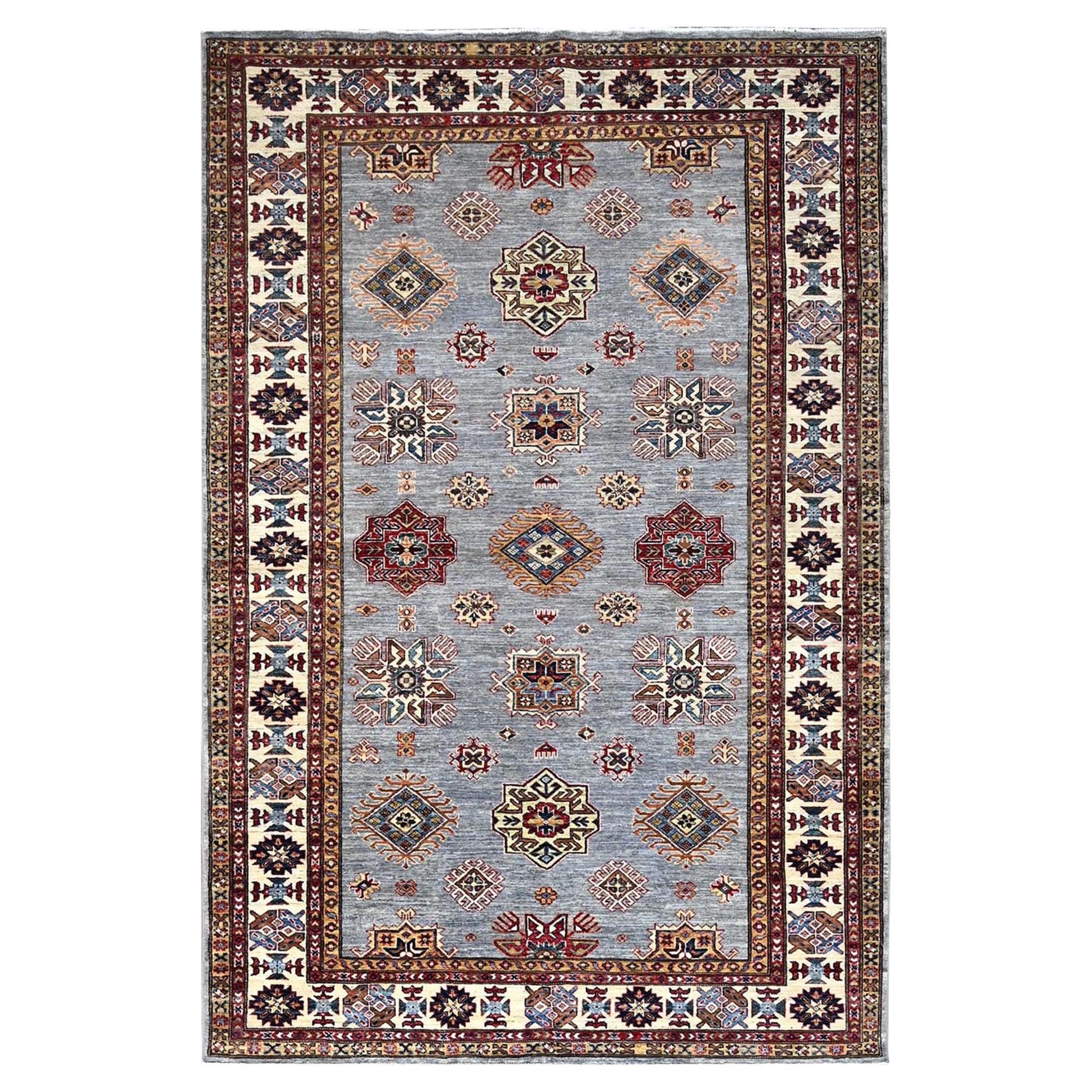 Alfombra Oriental Super Kazak Afgana Anudada a Mano de Lana Aterciopelada Gris Silencioso 6'x9'1