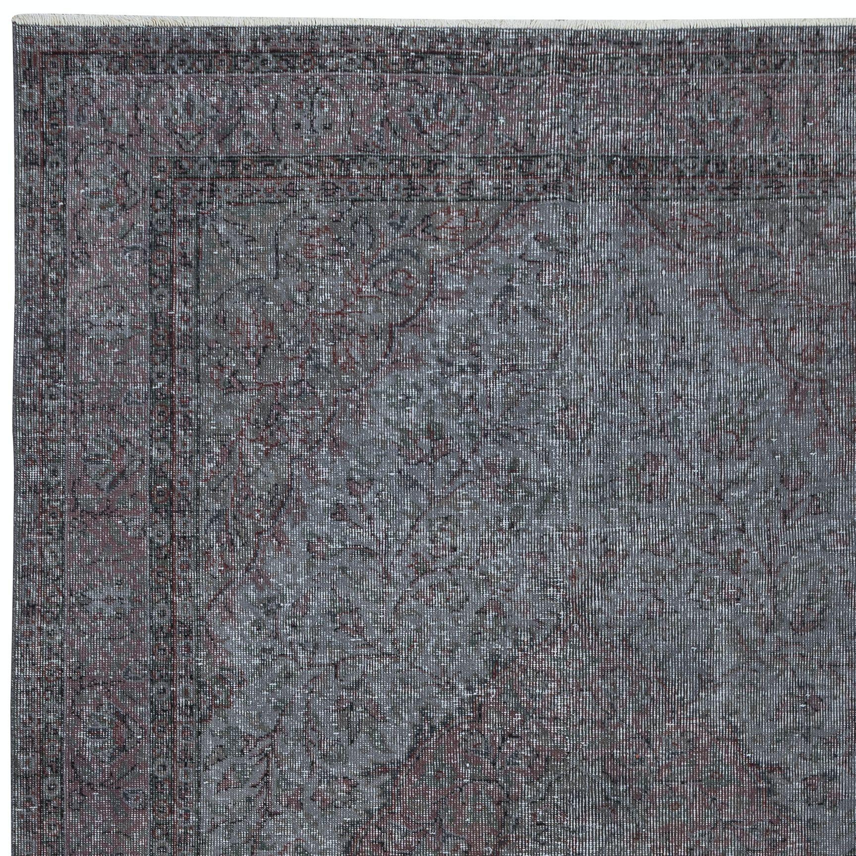 6x9.2 Ft Moderner handgefertigter Teppich in Grau & Weichrot, türkischer niedriger Florteppich (Handgeknüpft) im Angebot