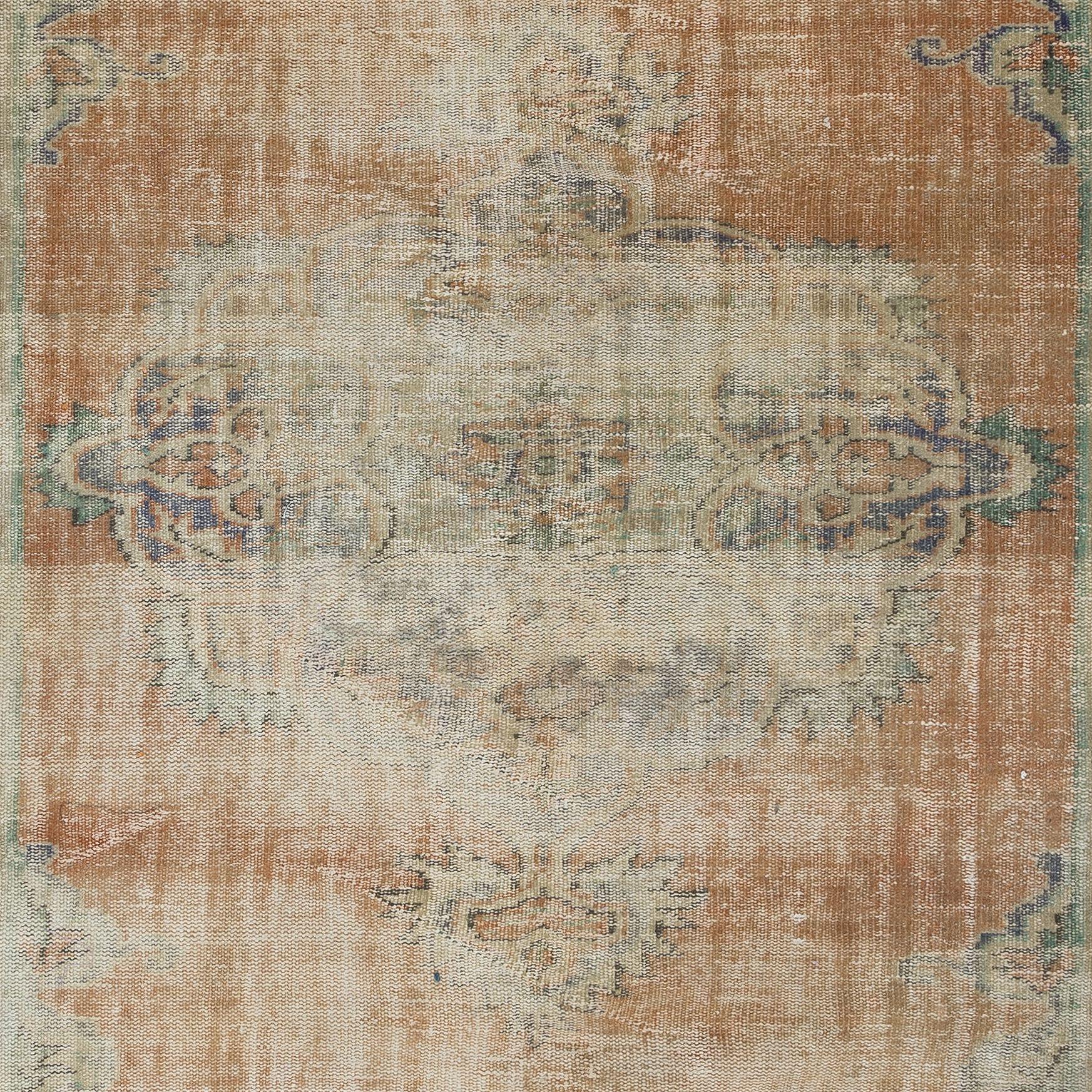 6x9.2 Ft Sun Faded Handmade Anatolian Oushak Rug, 1950s Shabby Chic Wool Carpet In Good Condition For Sale In Philadelphia, PA