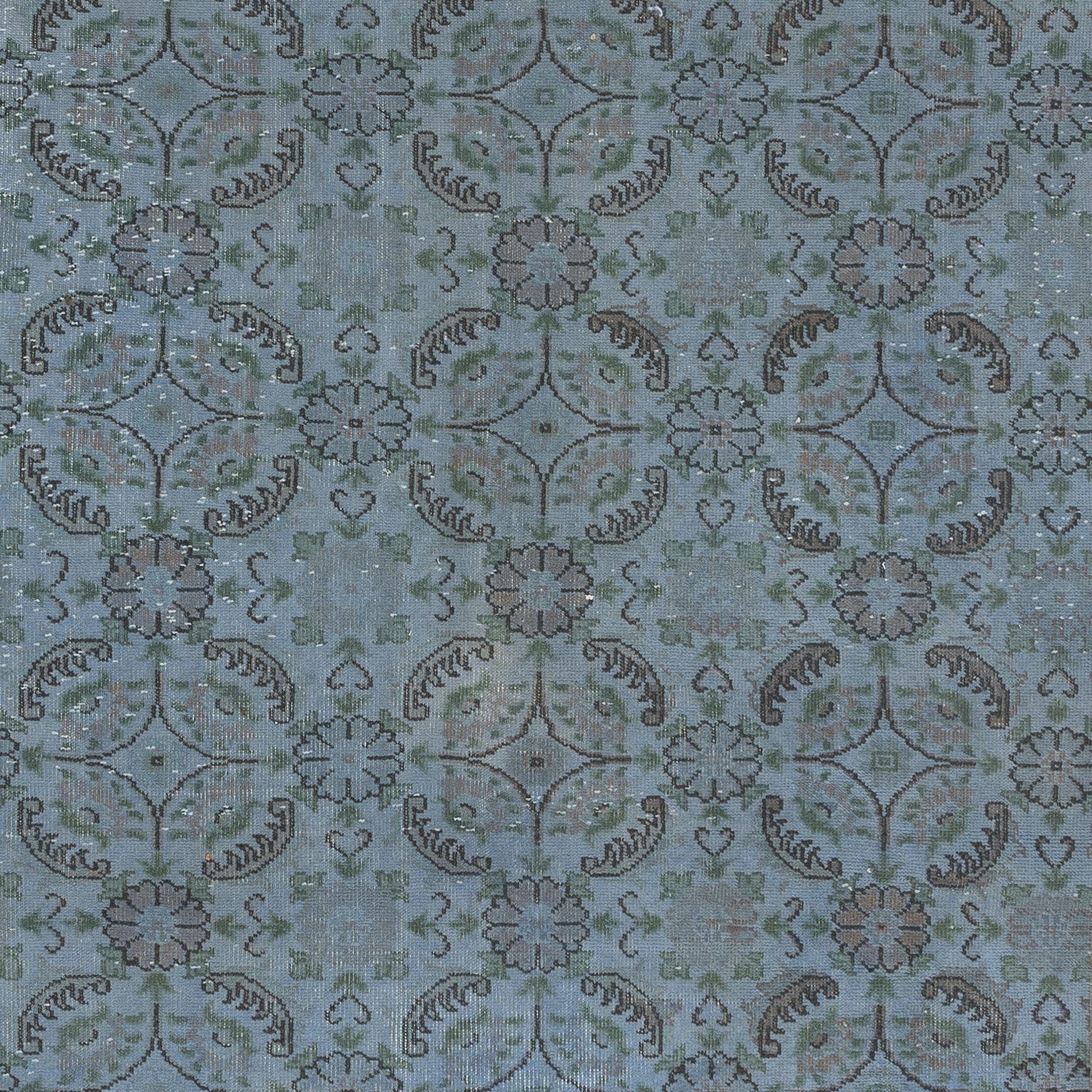 6x9.3 Ft Handmade Floral Turkish Rug with Solid Border & Light Blue Background In Good Condition For Sale In Spring Valley, NY
