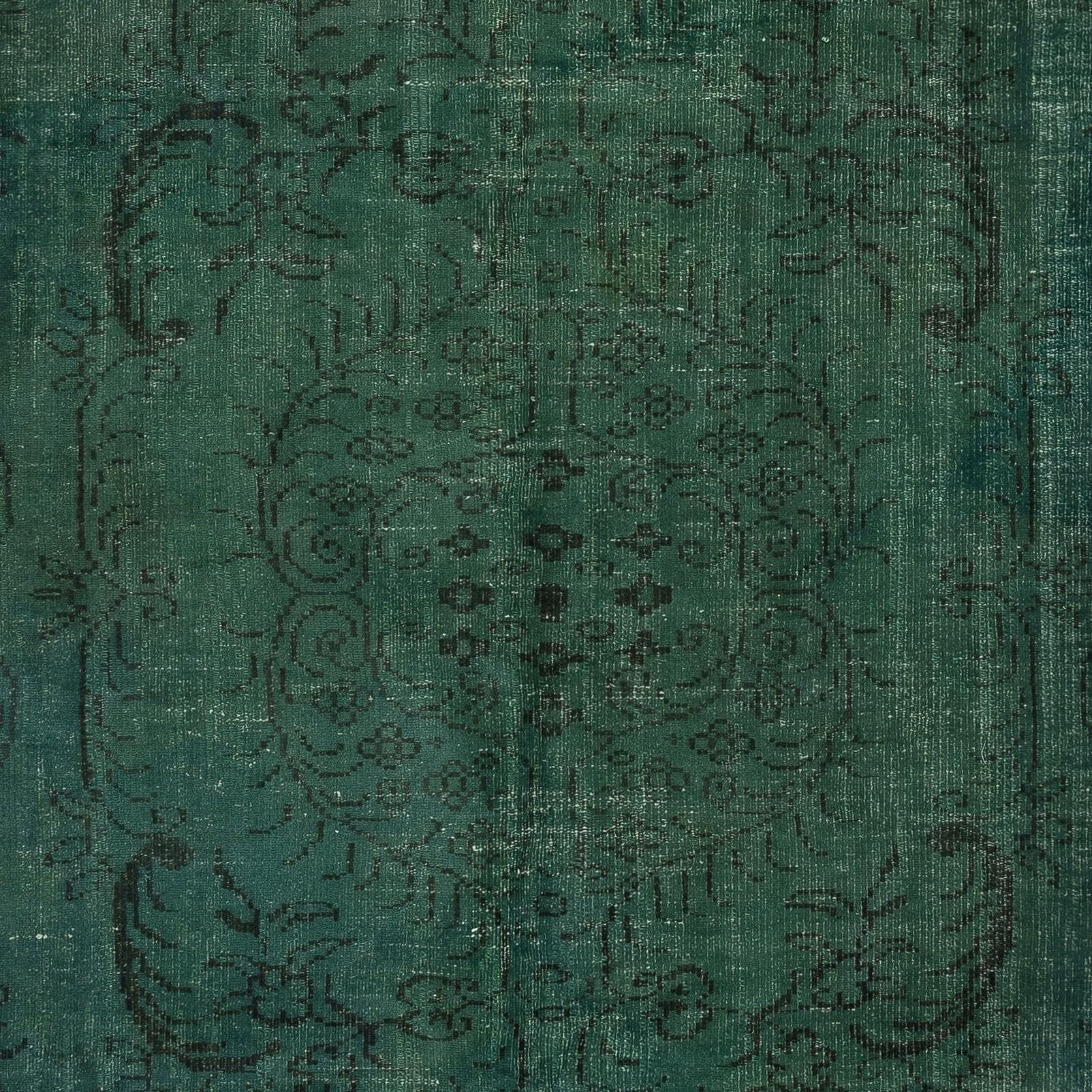 Mid-20th Century 6x9.4 Ft Modern Hand Knotted Turkish Wool Area Rug in Dark Green Color