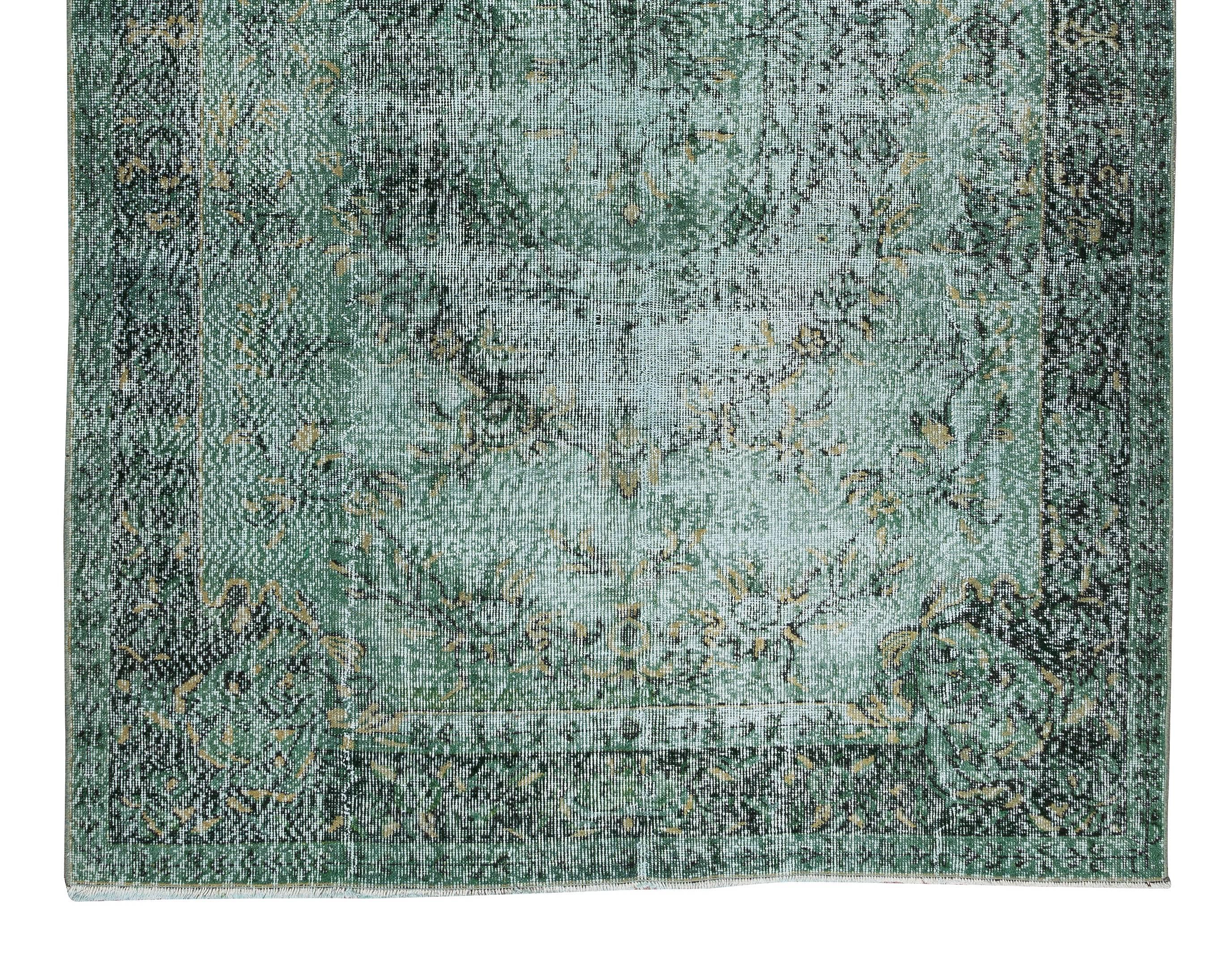 6x9.5 Ft Modern Green Floor Rug, Hand Knotted Central Anatolian Vintage Carpet In Good Condition For Sale In Philadelphia, PA