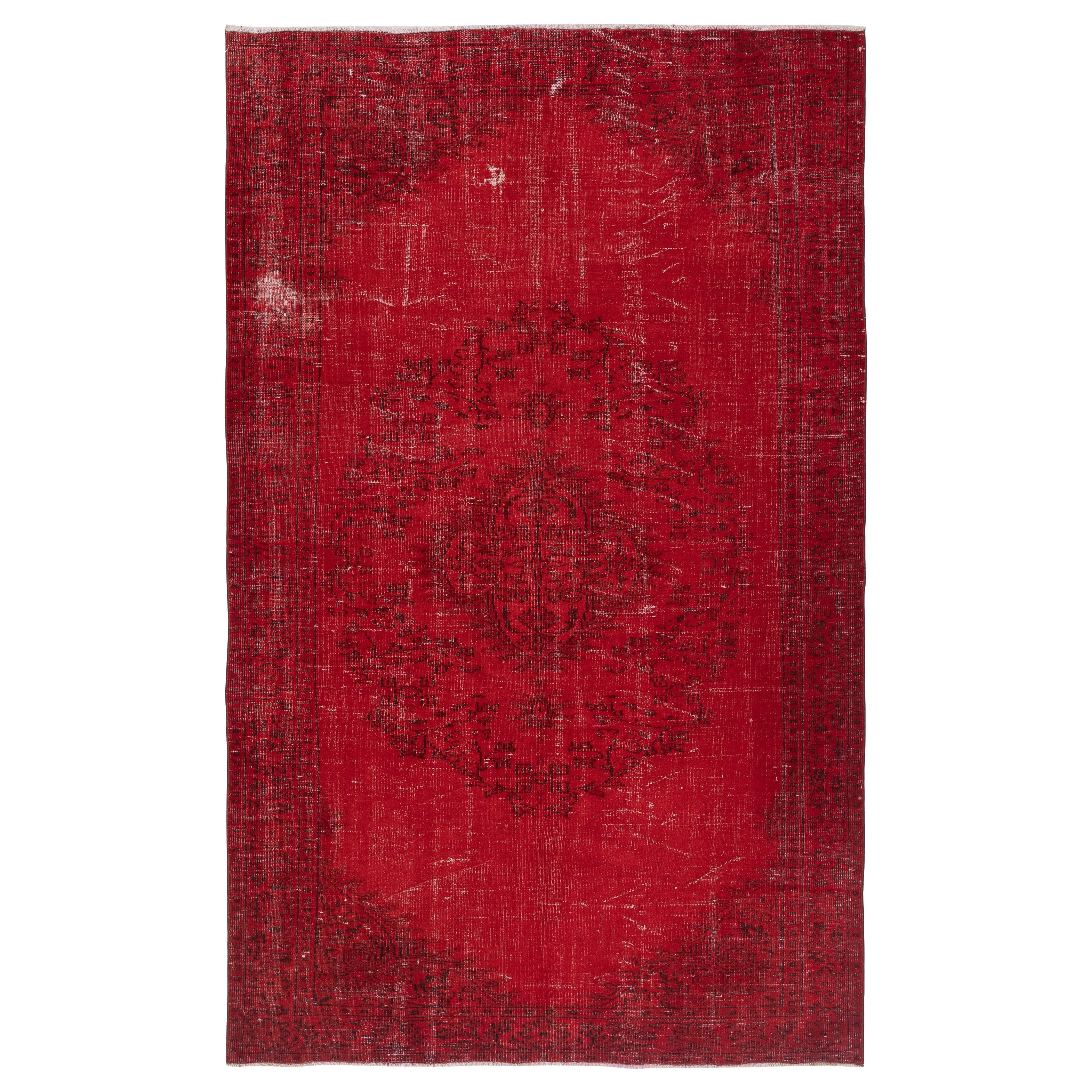6x9.5 Ft Overdyed Rot Türkischer Teppich. Handgefertigter Vintage-Teppich für das Wohnzimmer