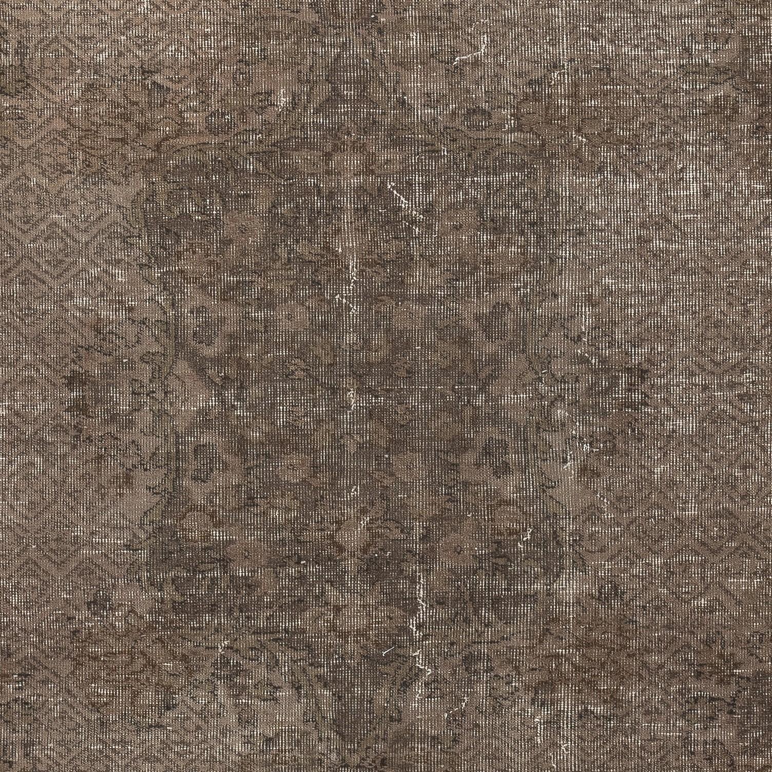 6x9.6 Ft Handmade Area Rug for Kids Room. Brown Color Modern Living Room Rug In Good Condition For Sale In Spring Valley, NY