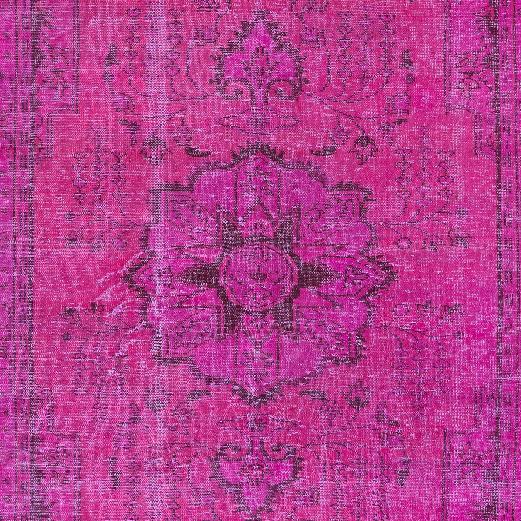 20th Century 6x9.7 Ft Hand-Made Turkish Area Rug in Pink, Modern Wool and Cotton Carpet For Sale