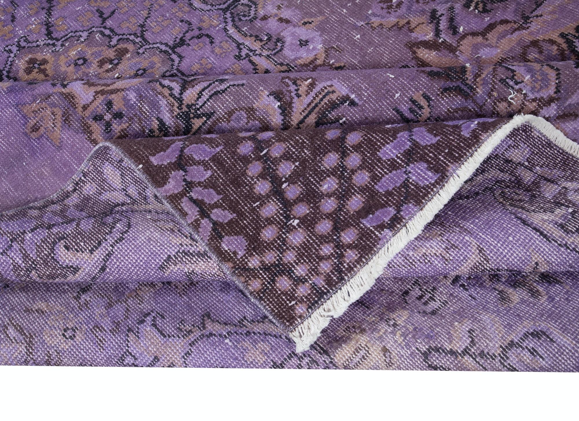 6x9.7 Ft Modern Handmade Turkish Rug with Orchid Purple Field & Medallion Design In Good Condition In Philadelphia, PA