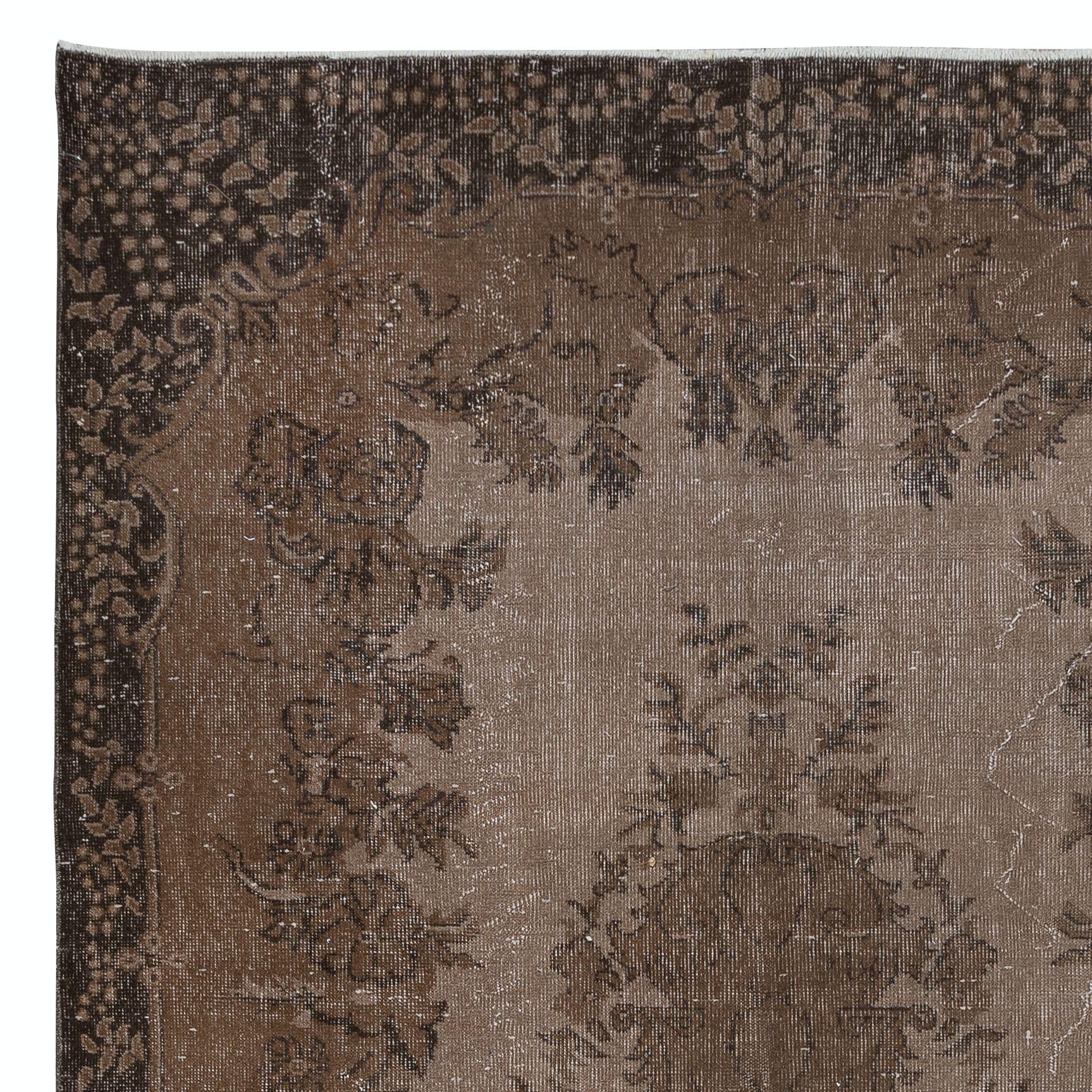 Modern 6x9.8 Ft Handmade Turkish Rug, Brown Medallion Design Carpet for Living Room For Sale