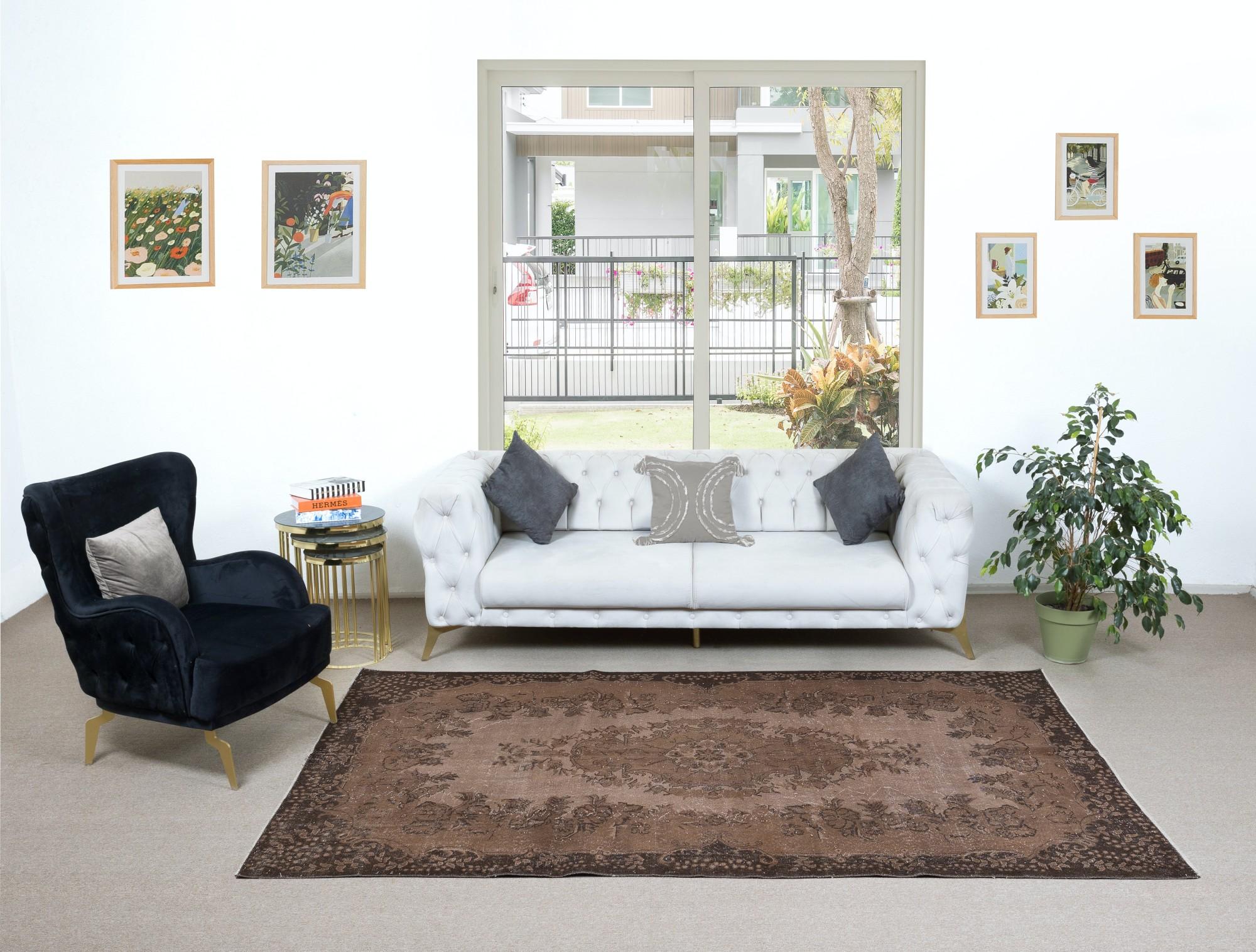 6x9.8 Ft Handmade Turkish Rug, Brown Medallion Design Carpet for Living Room In Good Condition For Sale In Spring Valley, NY