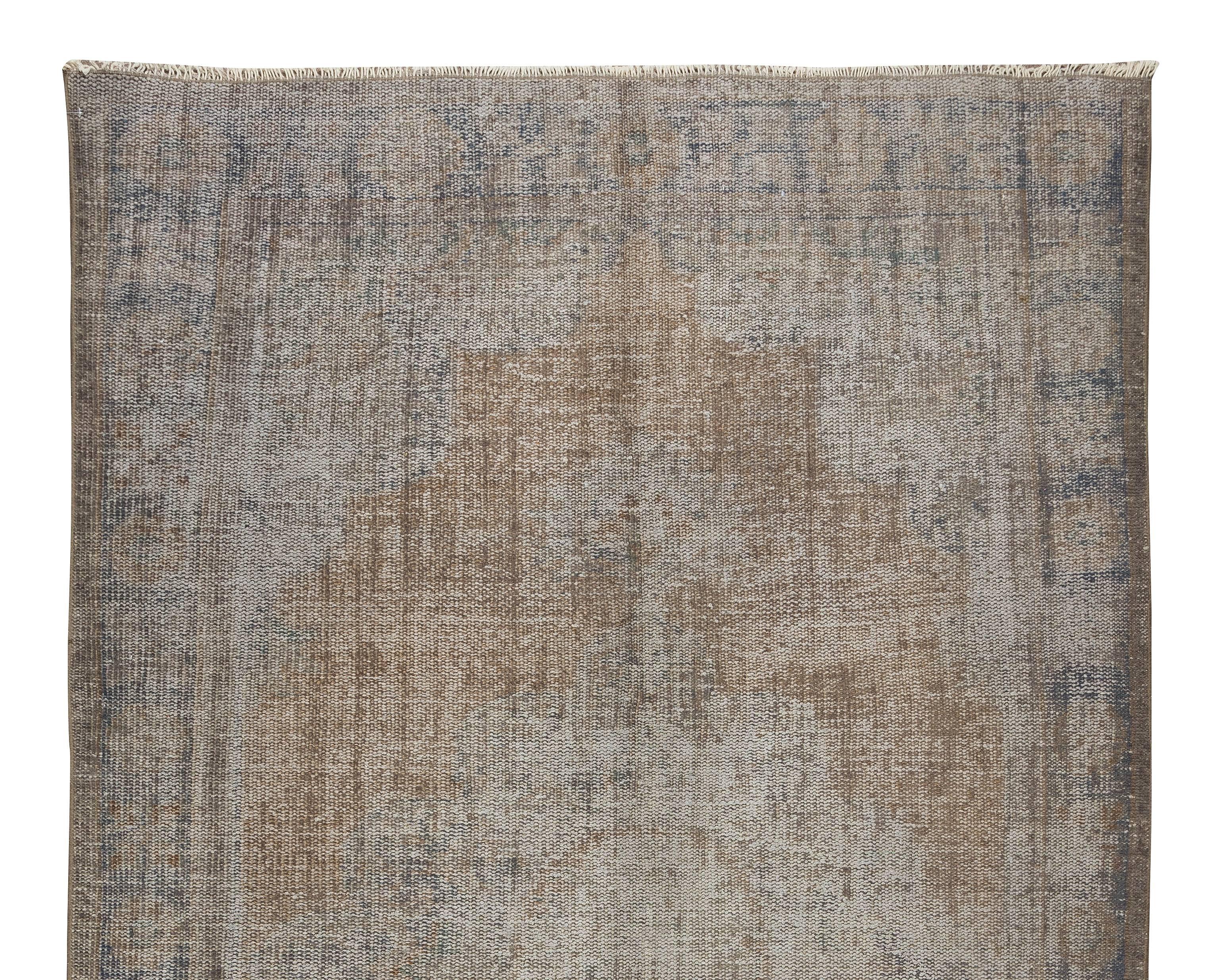 Hand-Knotted 6x10 Ft Vintage Area Rug in Gray for Modern Interiors, Handmade in Turkey