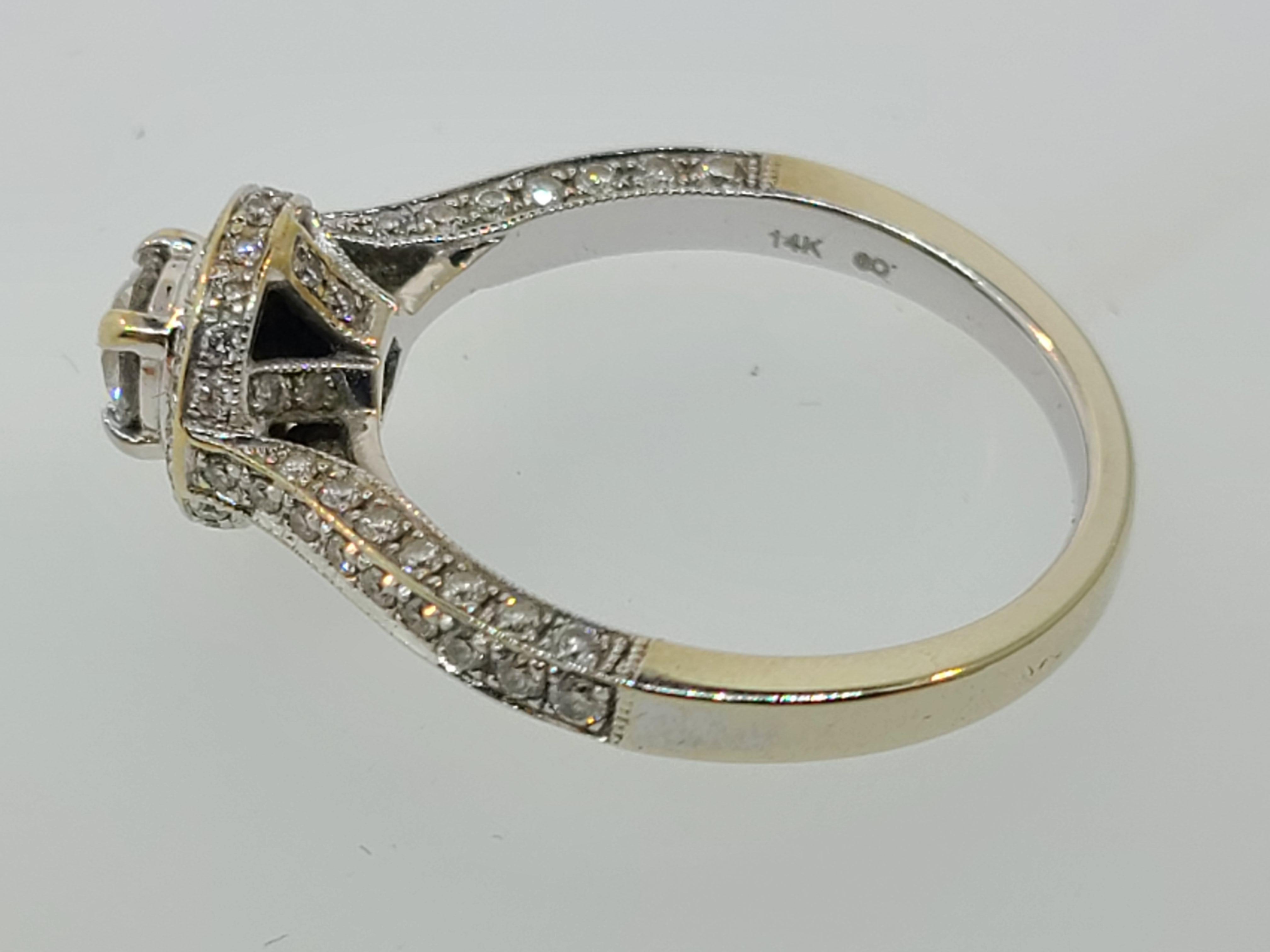 Verlobungsring aus 14 Karat Weißgold mit 7/8 Karat Halo-Diamant (Zeitgenössisch) im Angebot