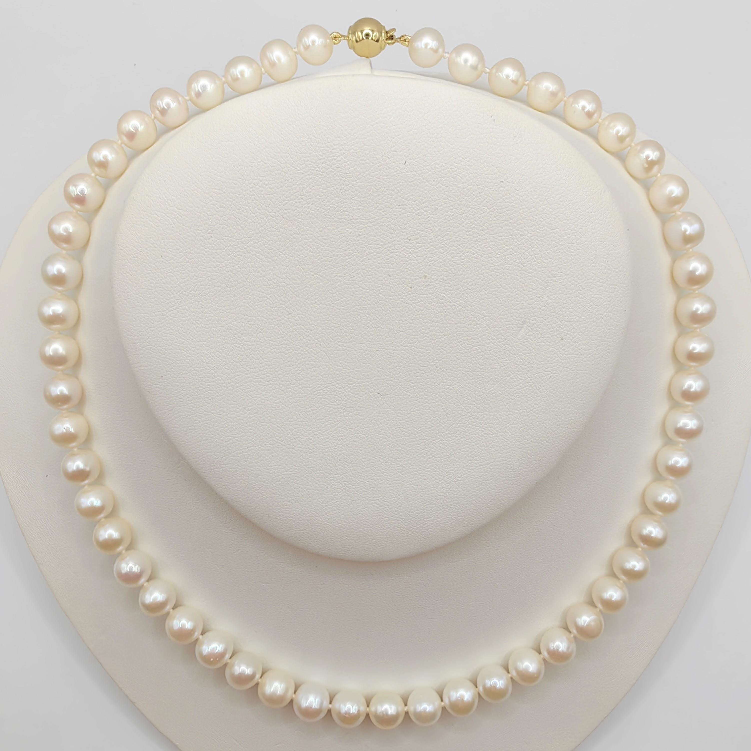 7-8mm White Round Pearl Necklace with 18K Gold Clasp For Sale 1