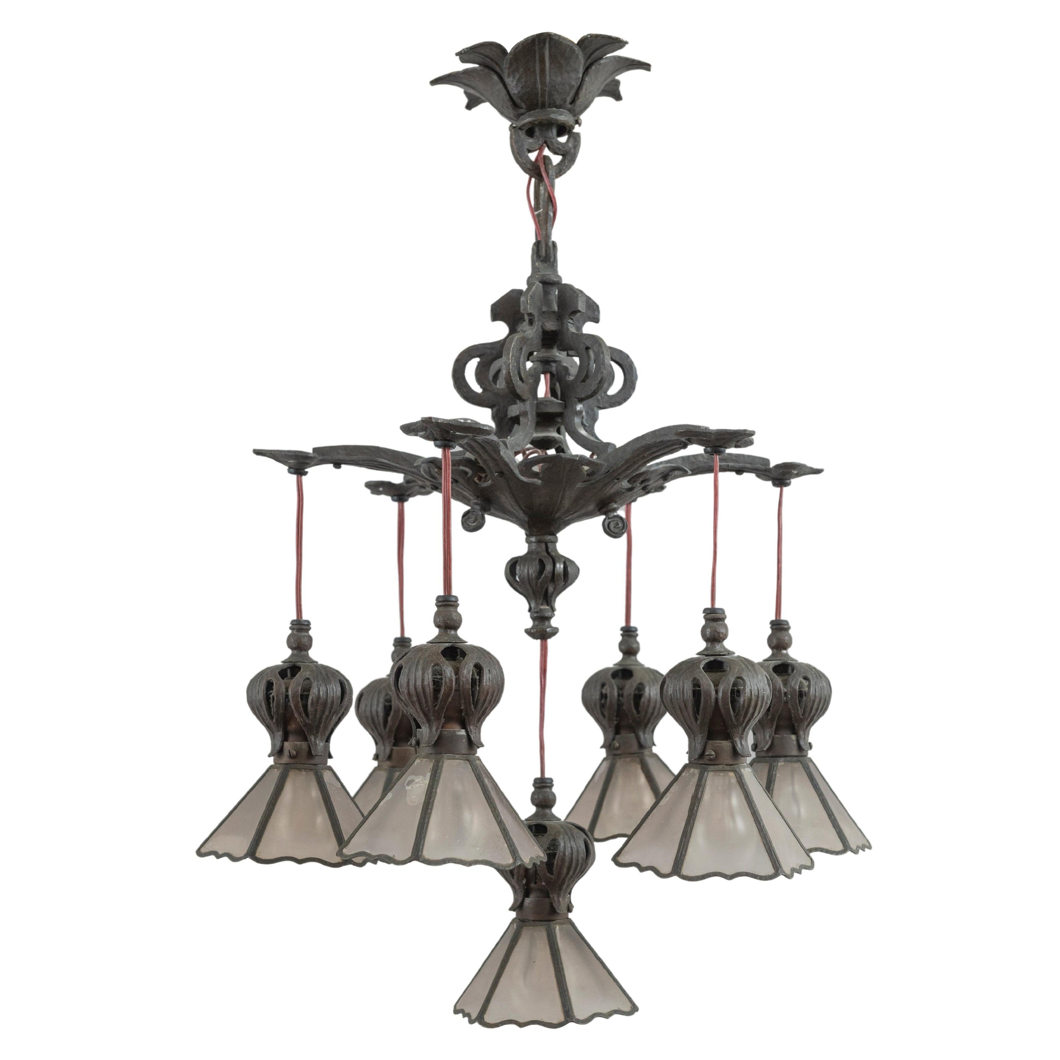 Lampadario a 7 bracci in bronzo Art Nouveau, americano, 1900 circa, paralumi originali in mica