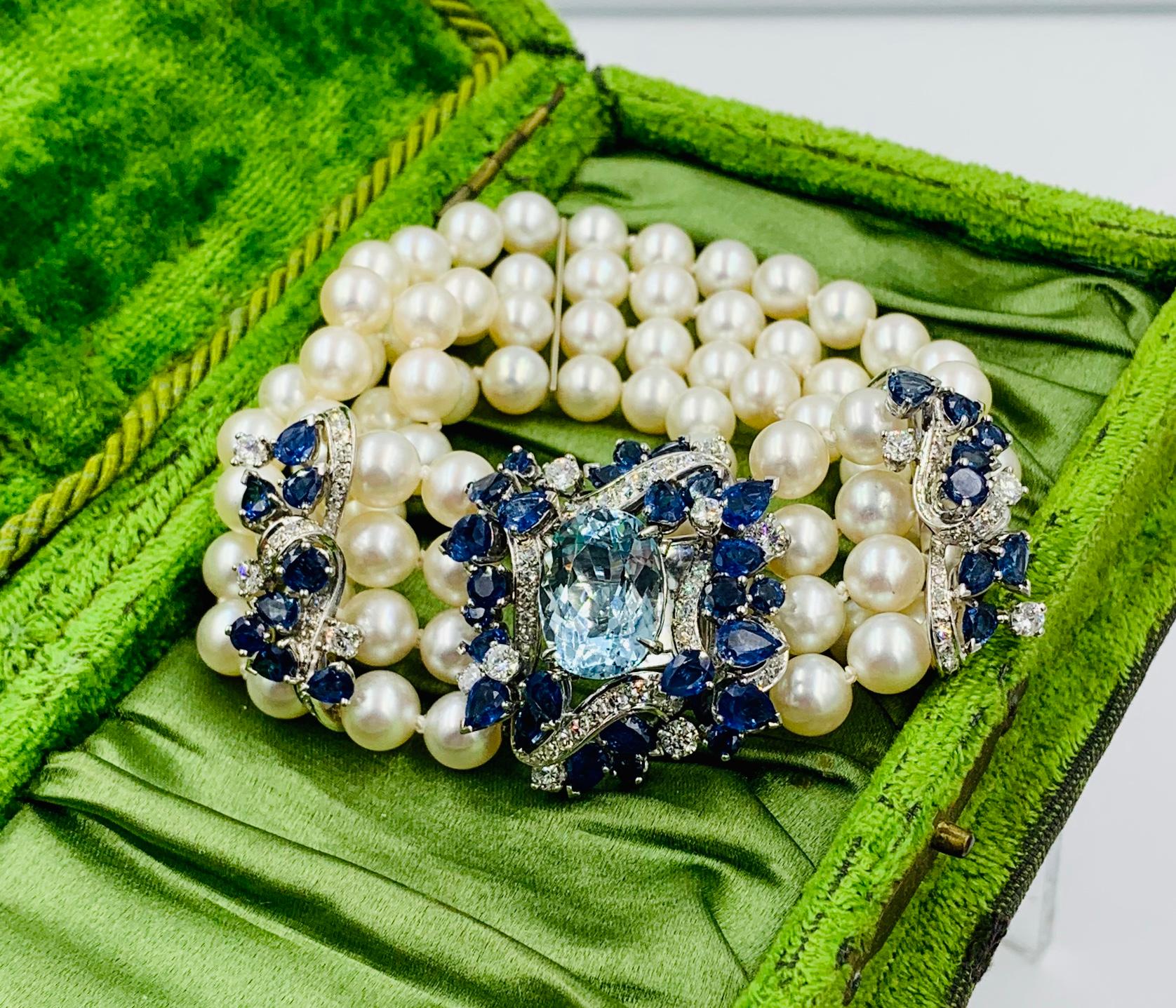 Oval Cut 7 Carat Aquamarine 10 Carat Sapphire Diamond Pearl Bracelet France 18 Karat Gold