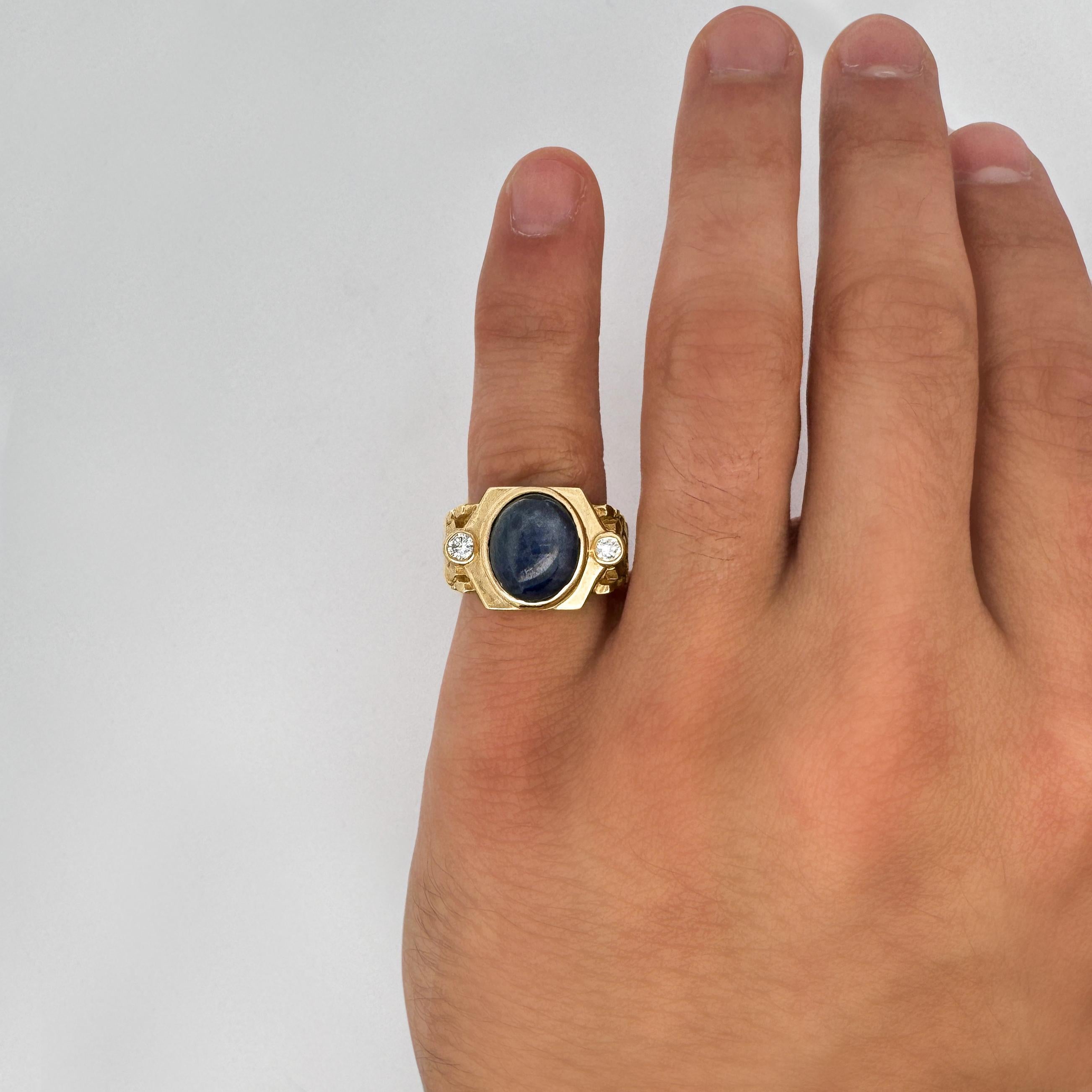7 Karat Blauer Stern Saphir Cabochon & Diamant 14K Gold Nugget Herrenring (Moderne) im Angebot