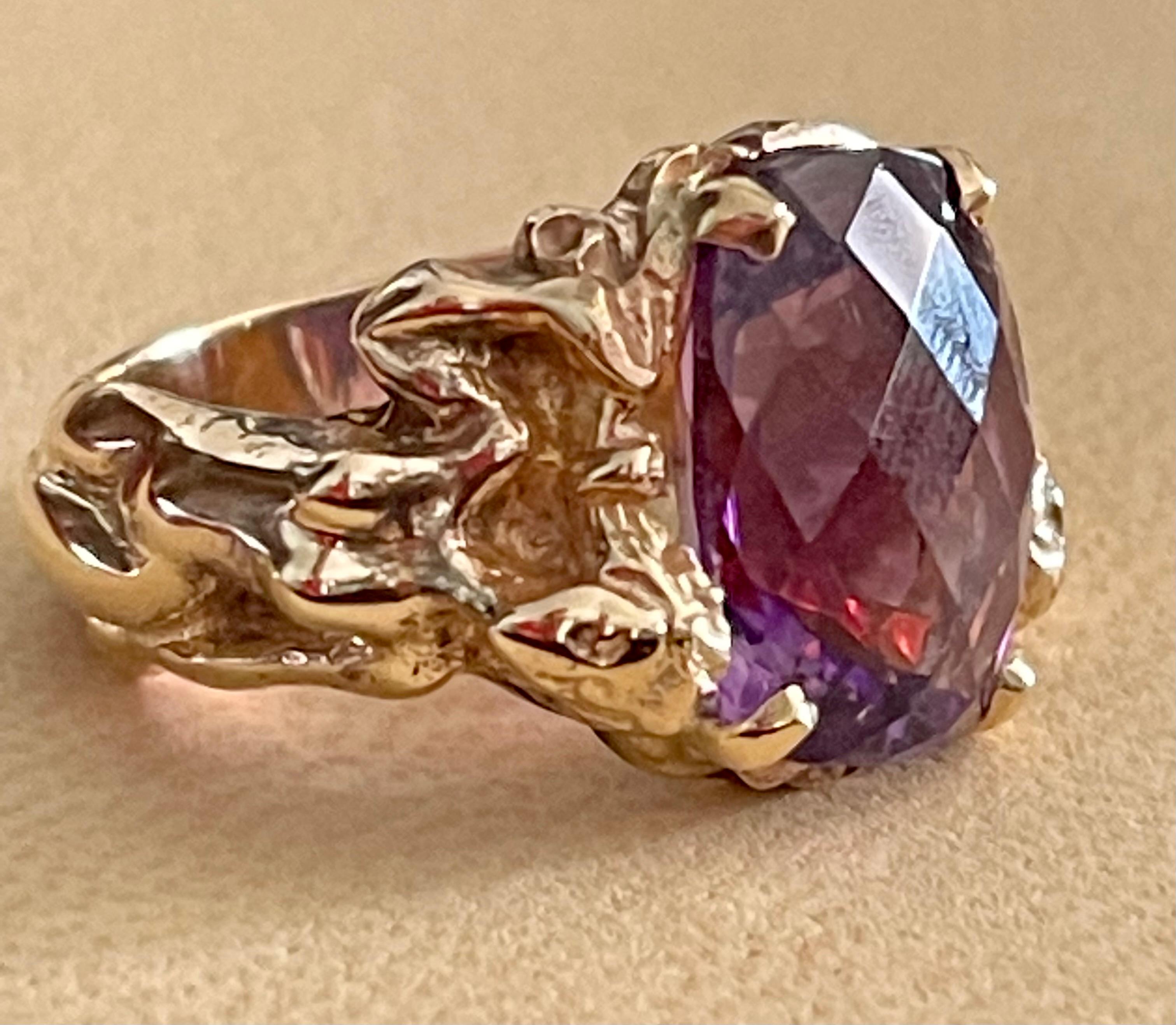 7 Carat Checker Board Amethyst Cocktail Ring in 14 Karat Yellow Gold In Excellent Condition For Sale In New York, NY