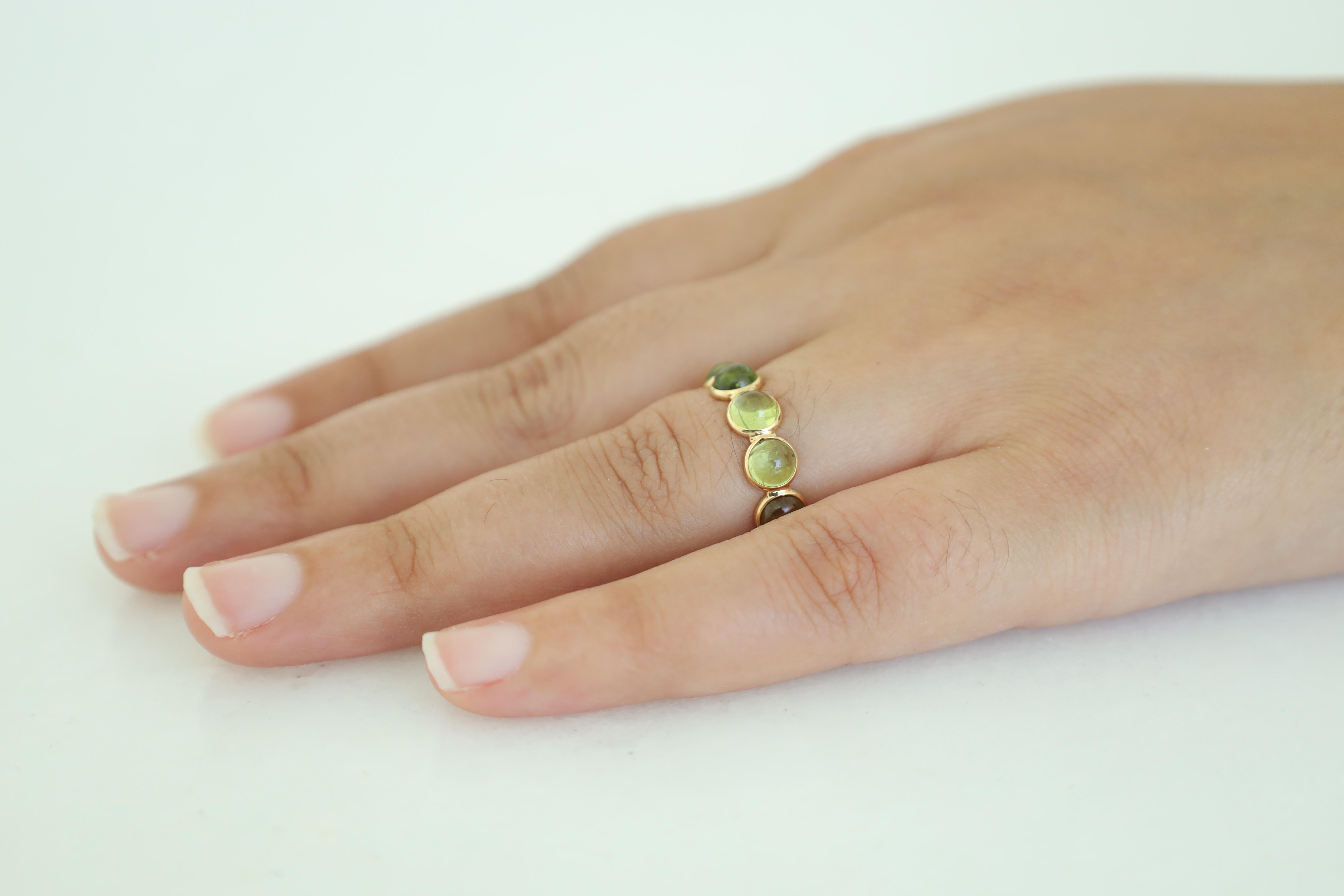 Modernist 7 Carat Clear Peridot Band in 18k Gold For Sale