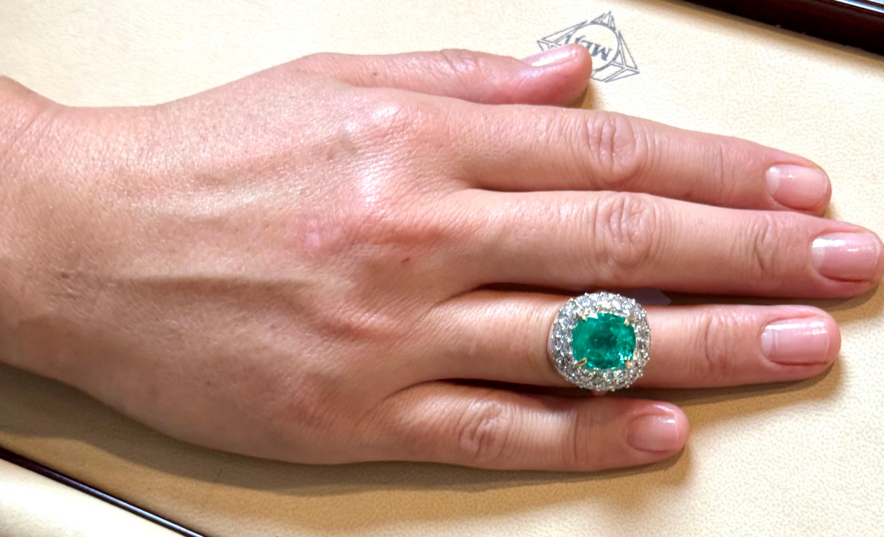 Esmeralda colombiana talla cojín de 7 quilates y anillo de diamantes de 3,5 quilates en platino talla 6,2 en venta 5