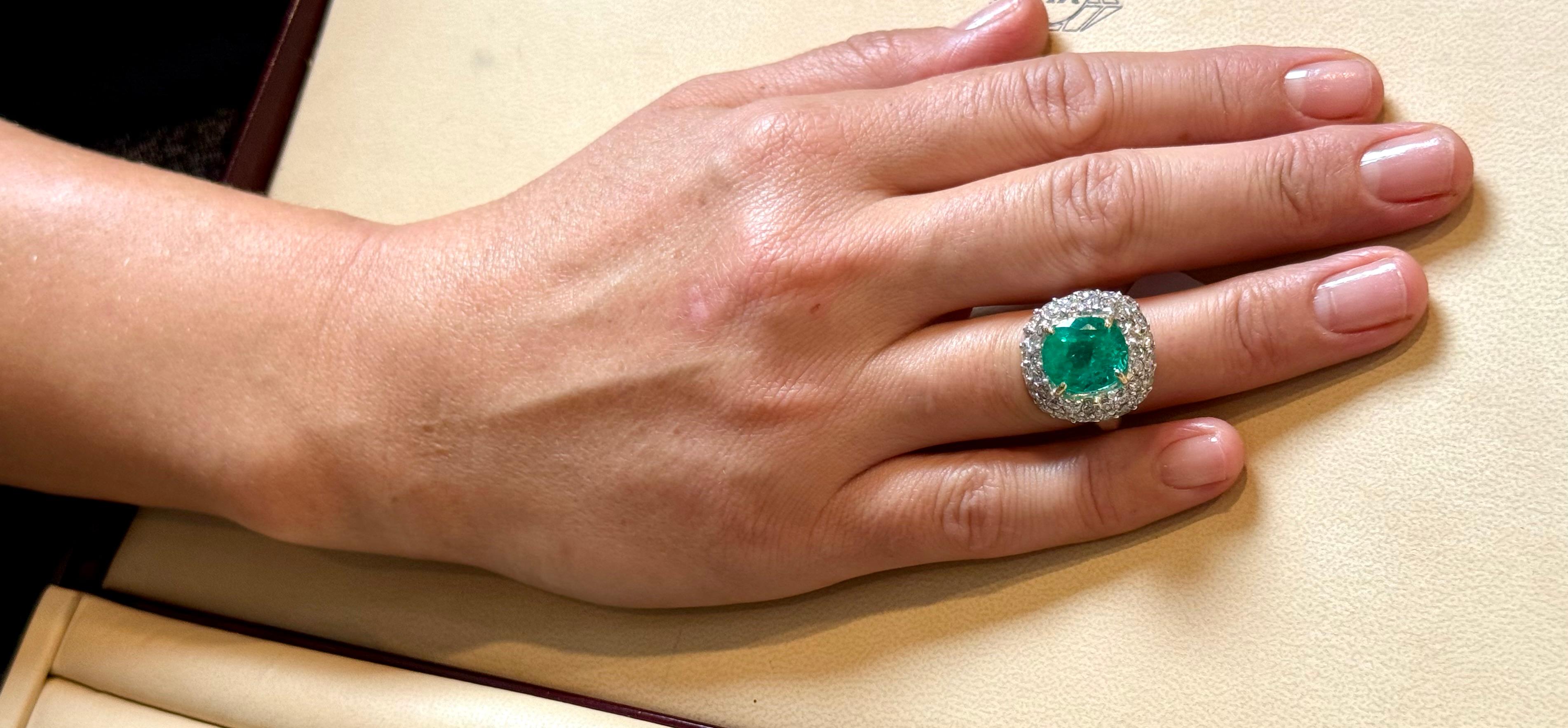 Esmeralda colombiana talla cojín de 7 quilates y anillo de diamantes de 3,5 quilates en platino talla 6,2 en venta 7