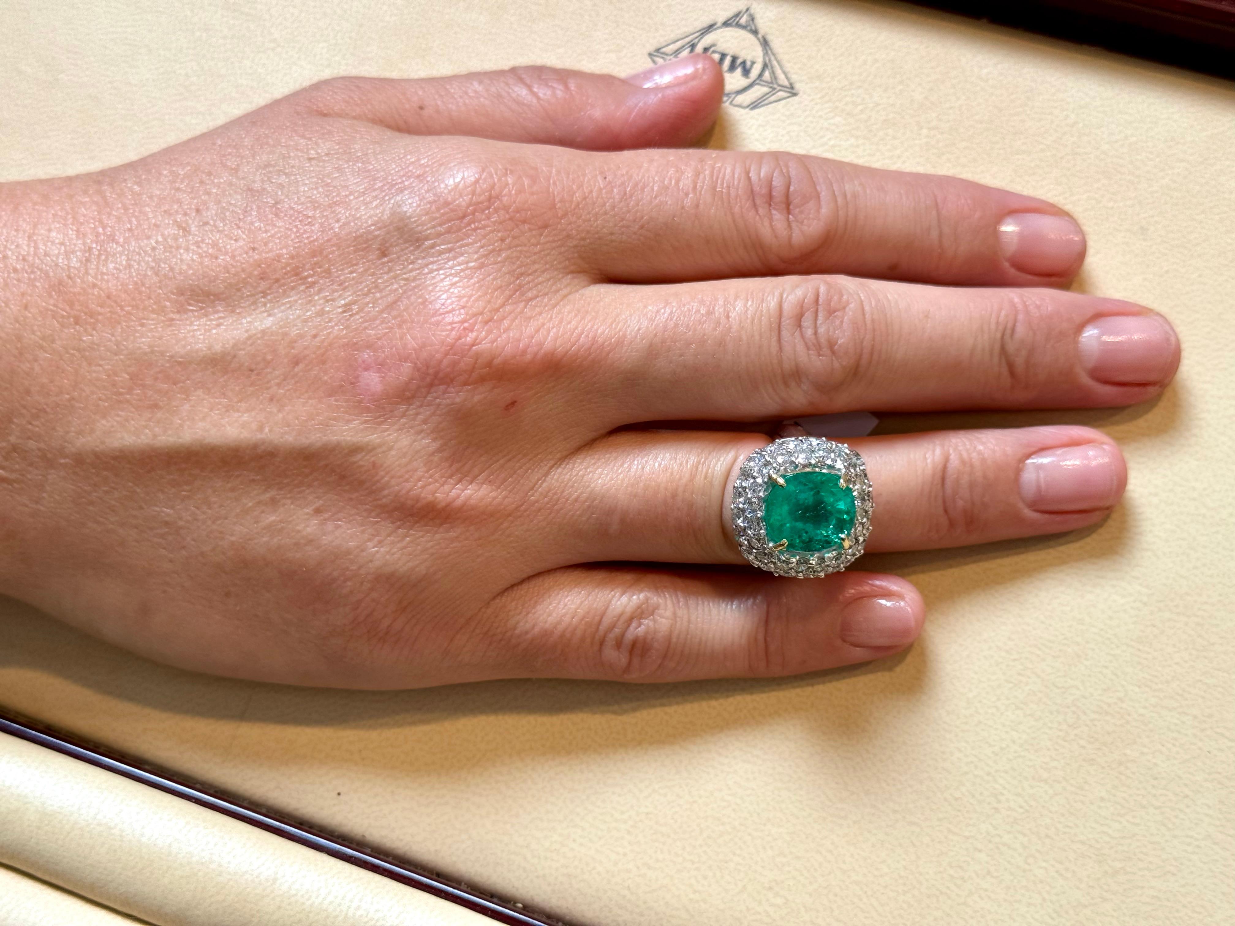 Esmeralda colombiana talla cojín de 7 quilates y anillo de diamantes de 3,5 quilates en platino talla 6,2 en venta 8