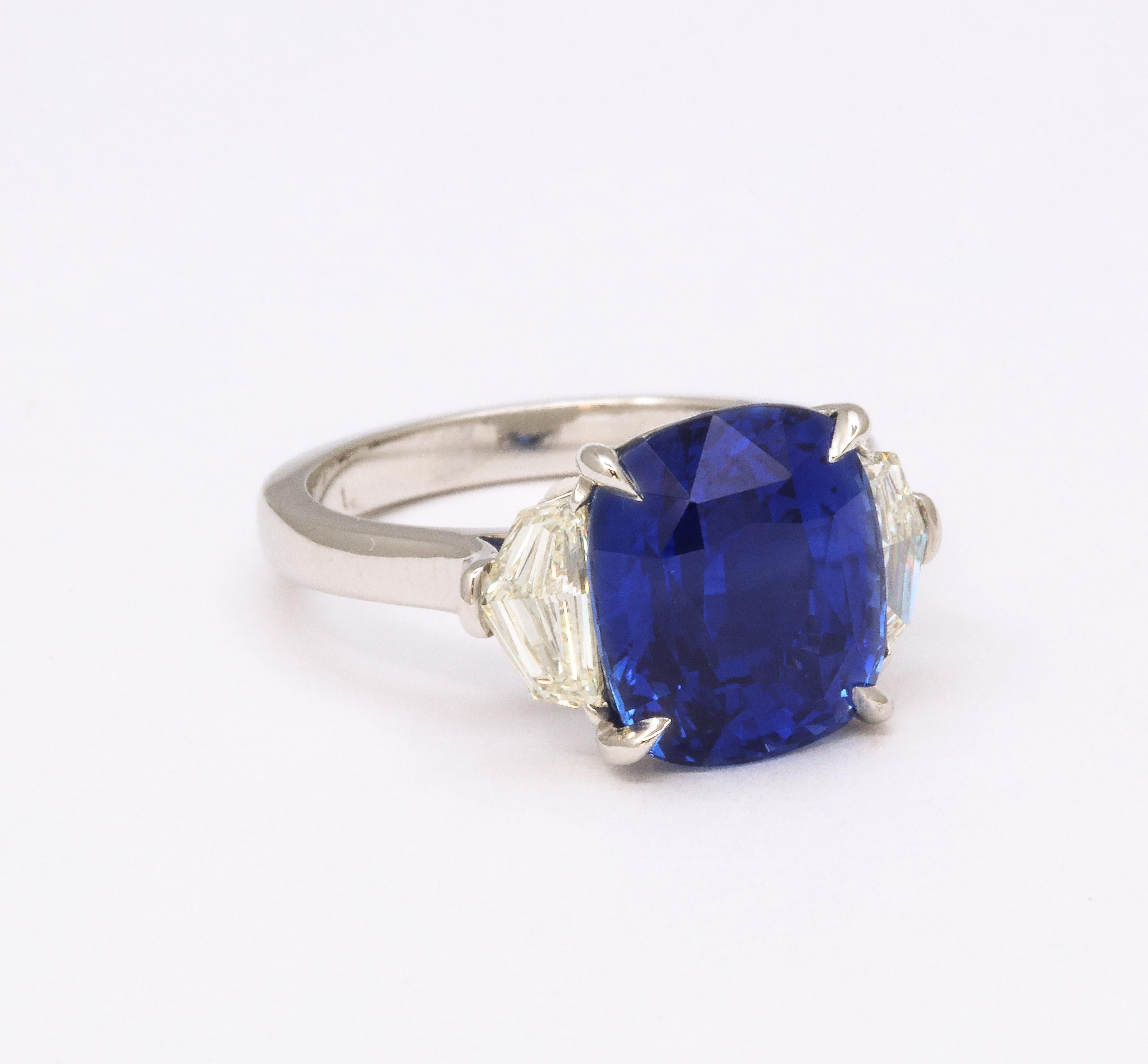 Women's or Men's 7 Carat Cushion Cut Sapphire and Diamond Ring For Sale