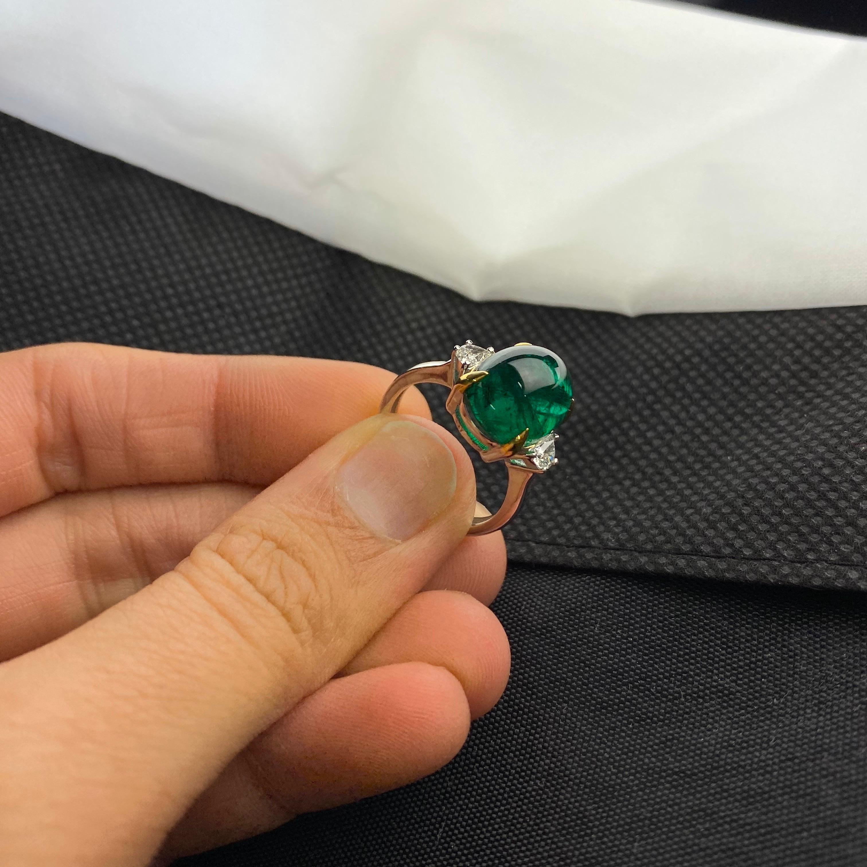 emerald cabochon ring