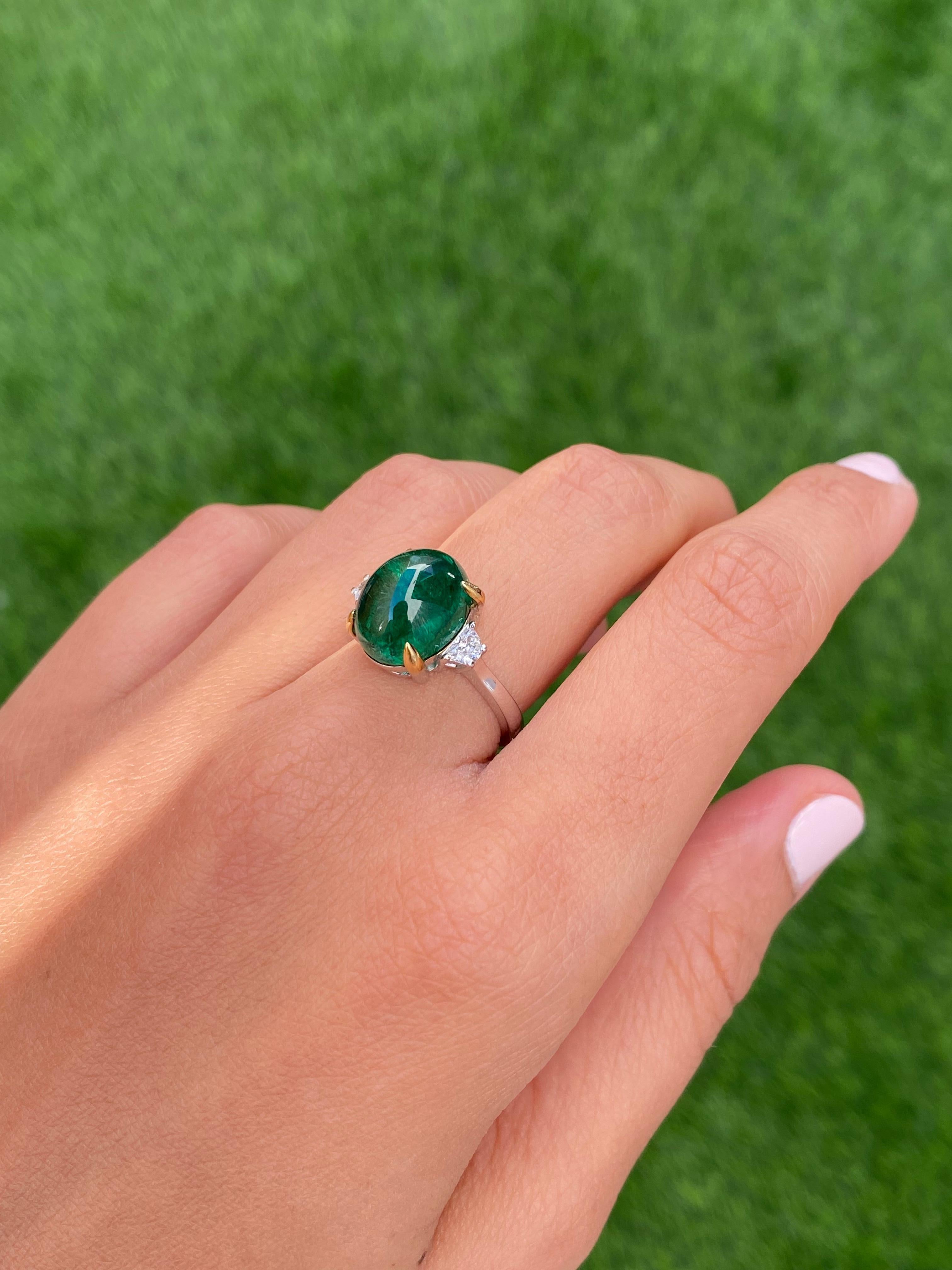 7 Carat Emerald Cabochon and Diamond Three Stone Engagement Ring For Sale 1