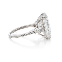 7 Carat Emerald-cut Statement / H color SI 14K White Gold Diamond Ring