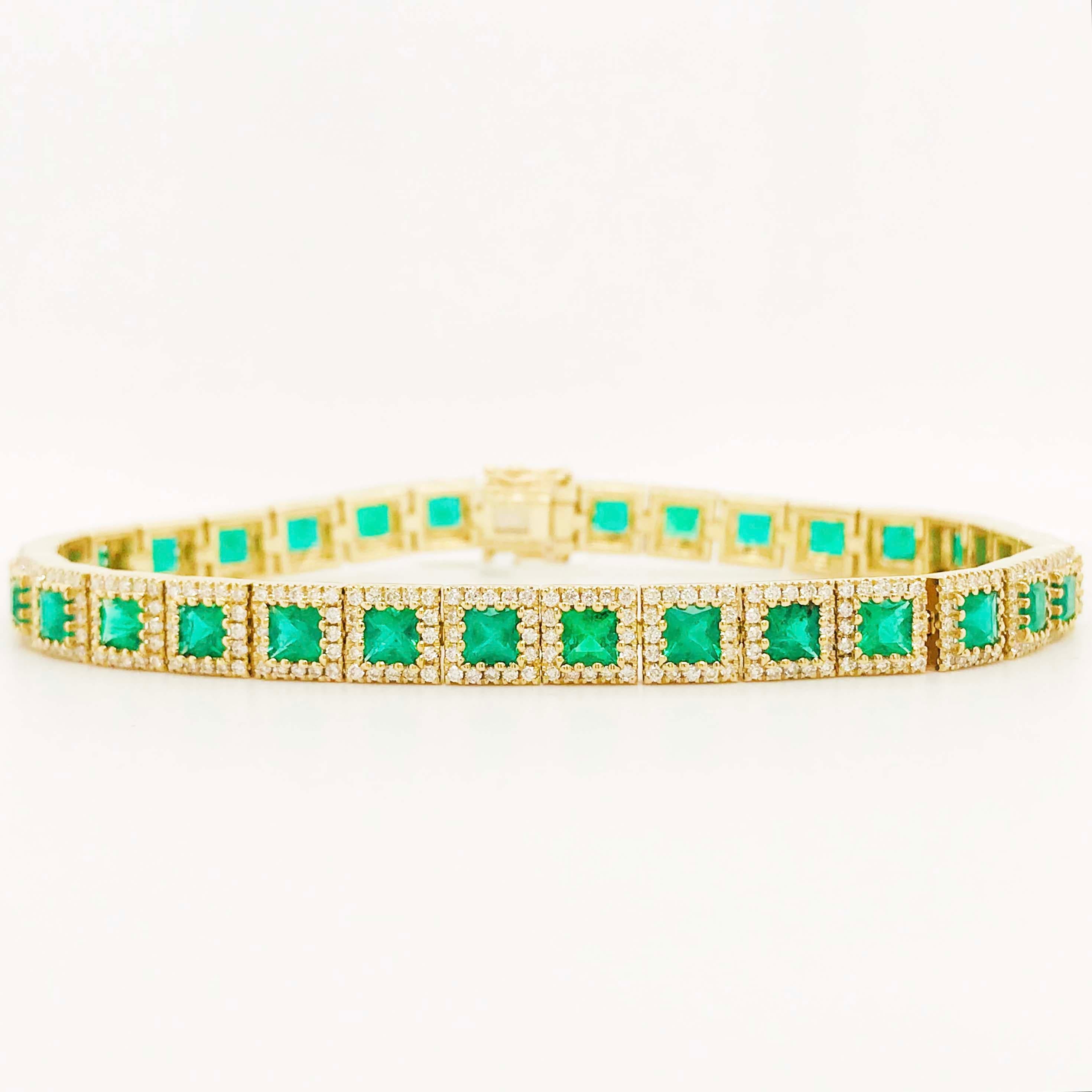 7 Karat Smaragd und Diamant Halo Tennis-Armband 14 Karat Gold Quadratische Smaragde (Carréschliff)
