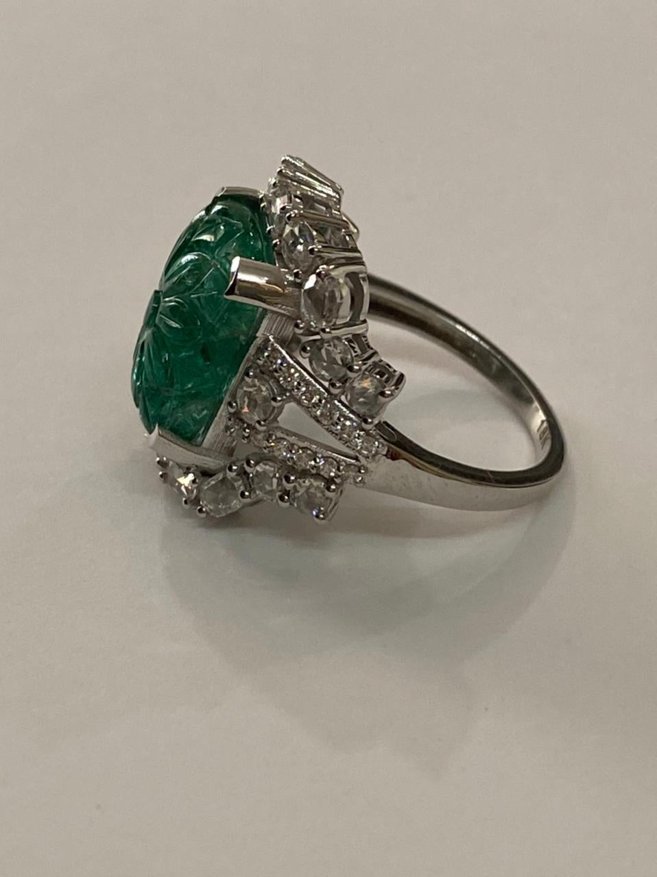 Contemporary 7 Carat Emerald Diamond Ring 18 Karat White Gold For Sale